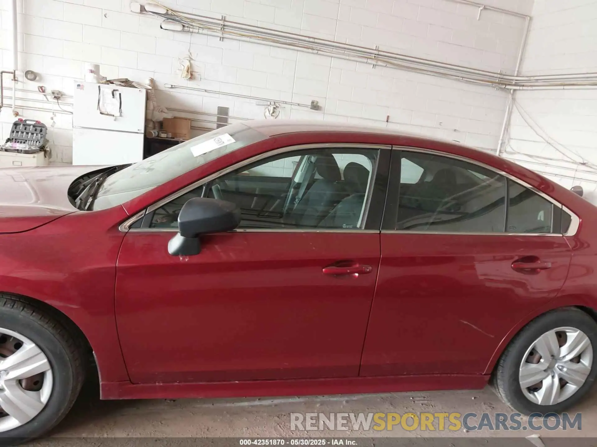 15 Photograph of a damaged car 4S3BNAB65K3018867 SUBARU LEGACY 2019