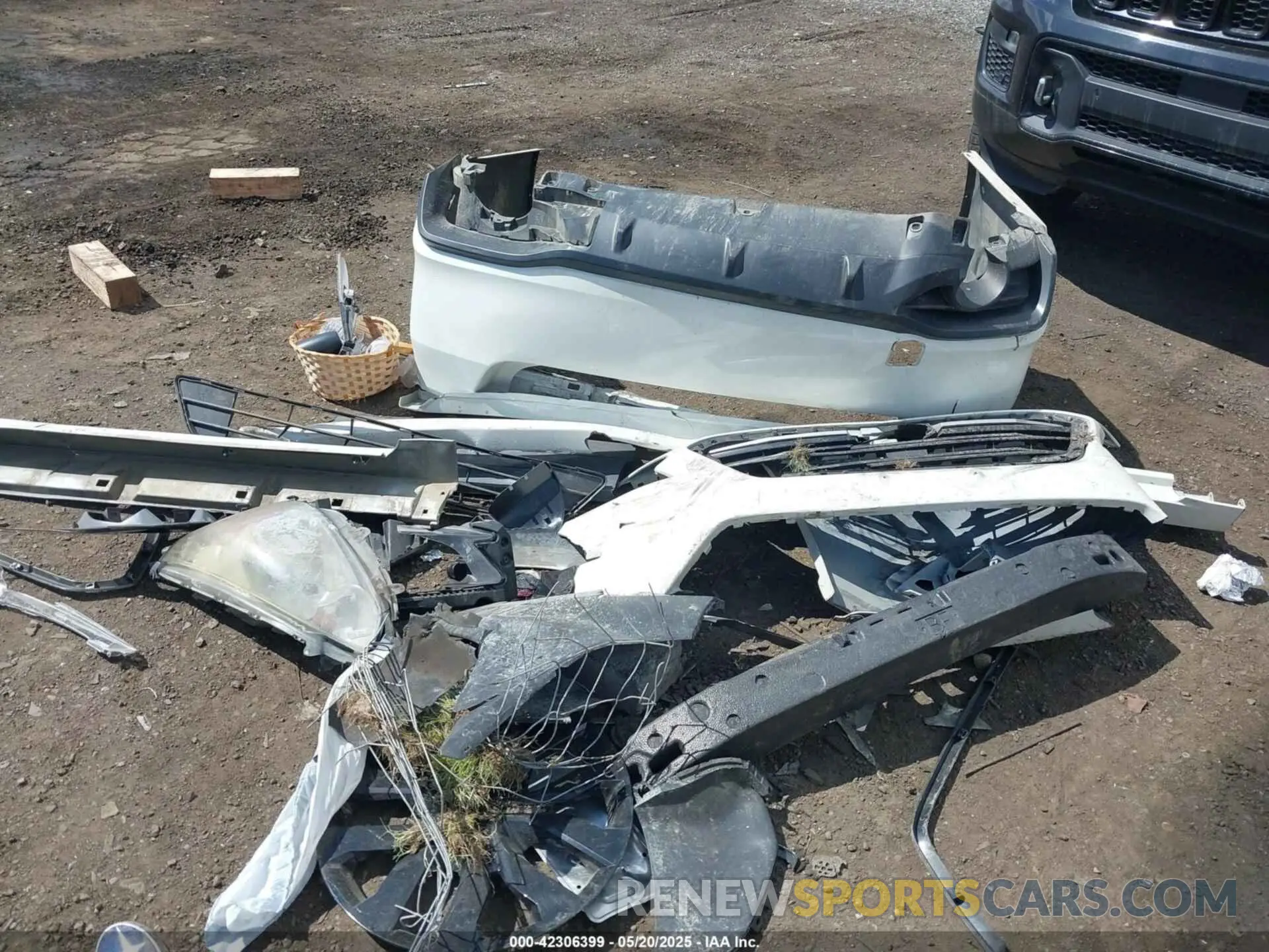 12 Photograph of a damaged car 4S3BNAB66K3030879 SUBARU LEGACY 2019