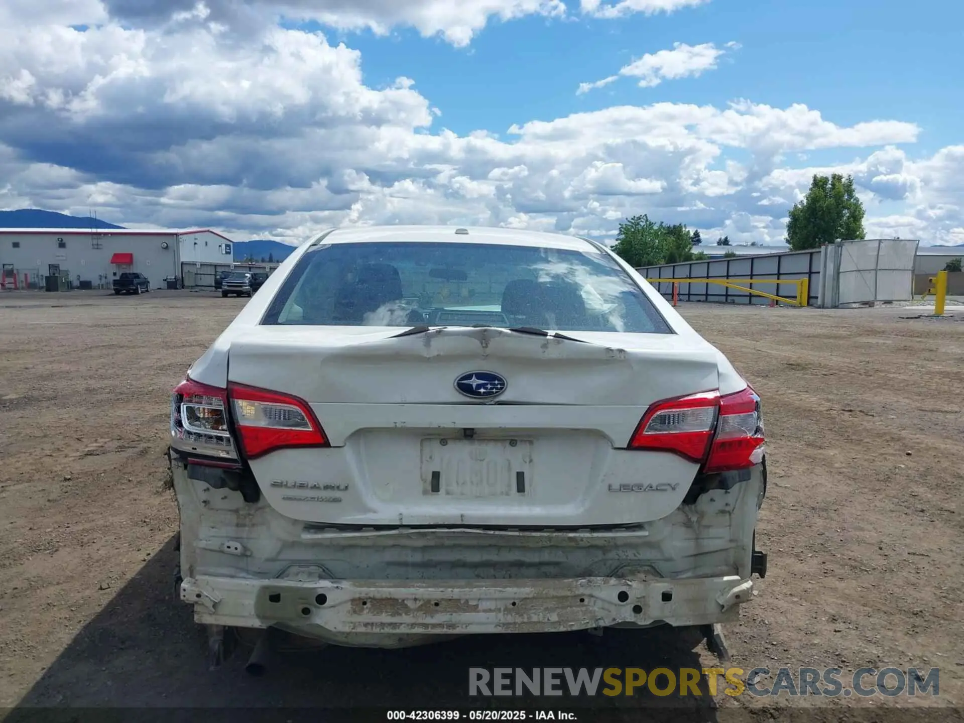 17 Photograph of a damaged car 4S3BNAB66K3030879 SUBARU LEGACY 2019