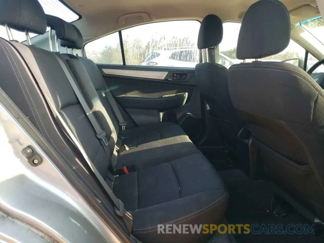 10 Photograph of a damaged car 4S3BNAB67K3040658 SUBARU LEGACY 2019
