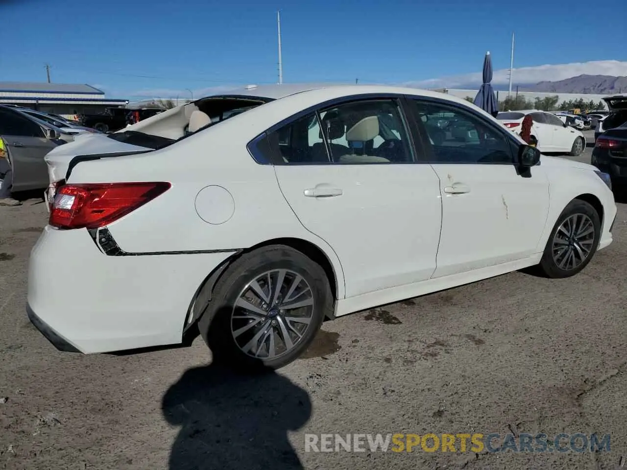 3 Photograph of a damaged car 4S3BNAB69K3024204 SUBARU LEGACY 2019