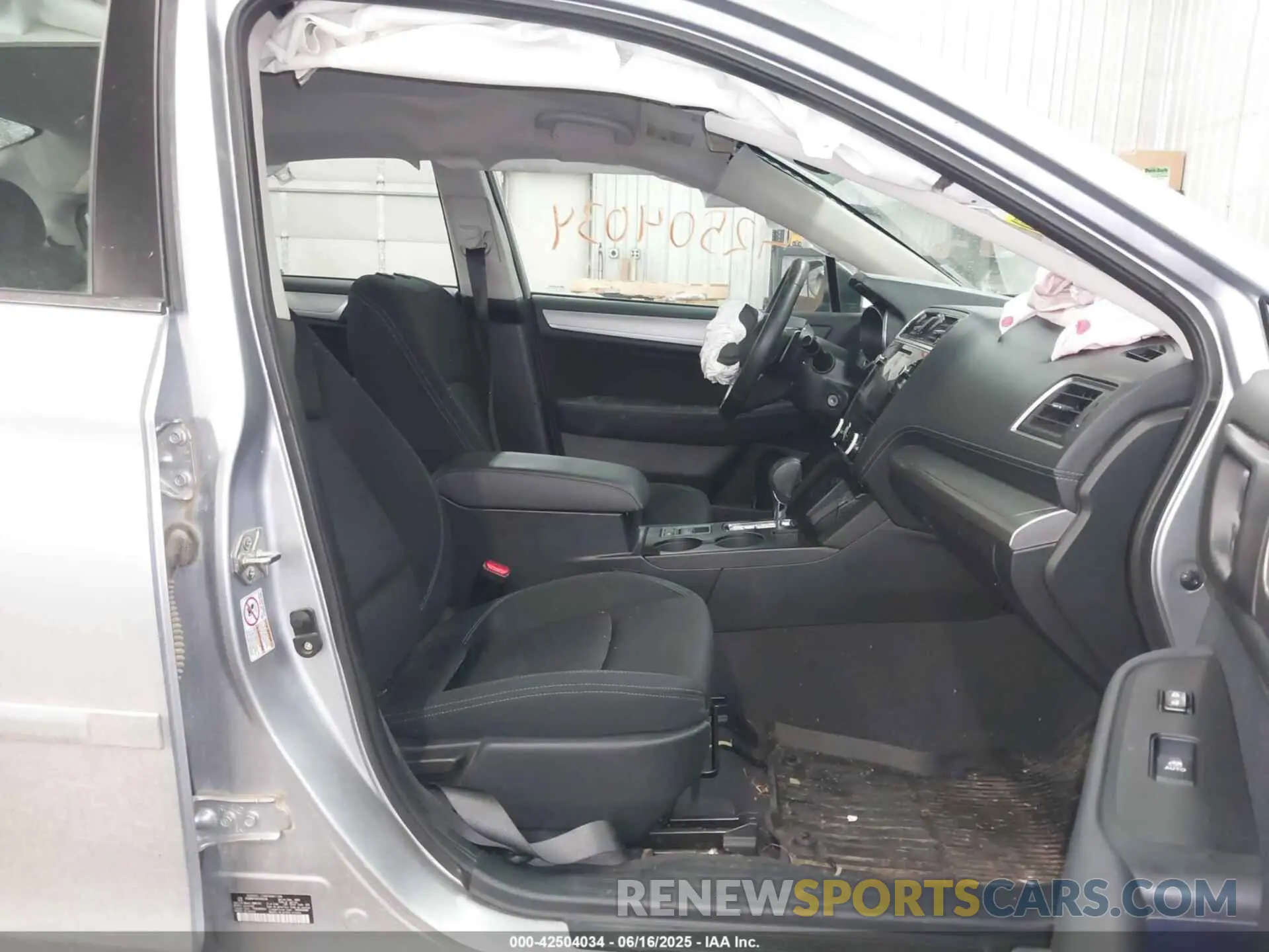 5 Photograph of a damaged car 4S3BNAF60K3004286 SUBARU LEGACY 2019