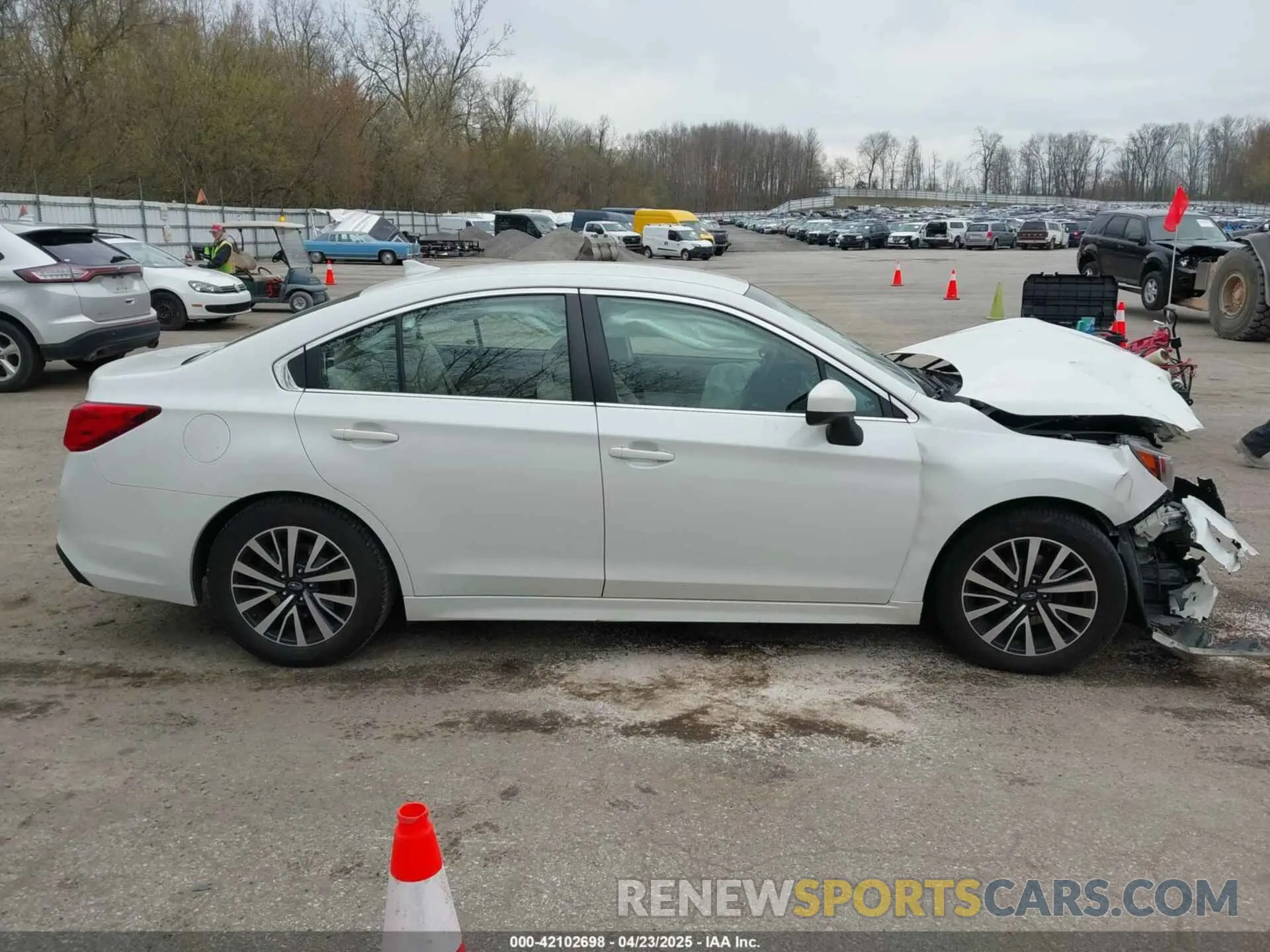 14 Photograph of a damaged car 4S3BNAF61K3034641 SUBARU LEGACY 2019