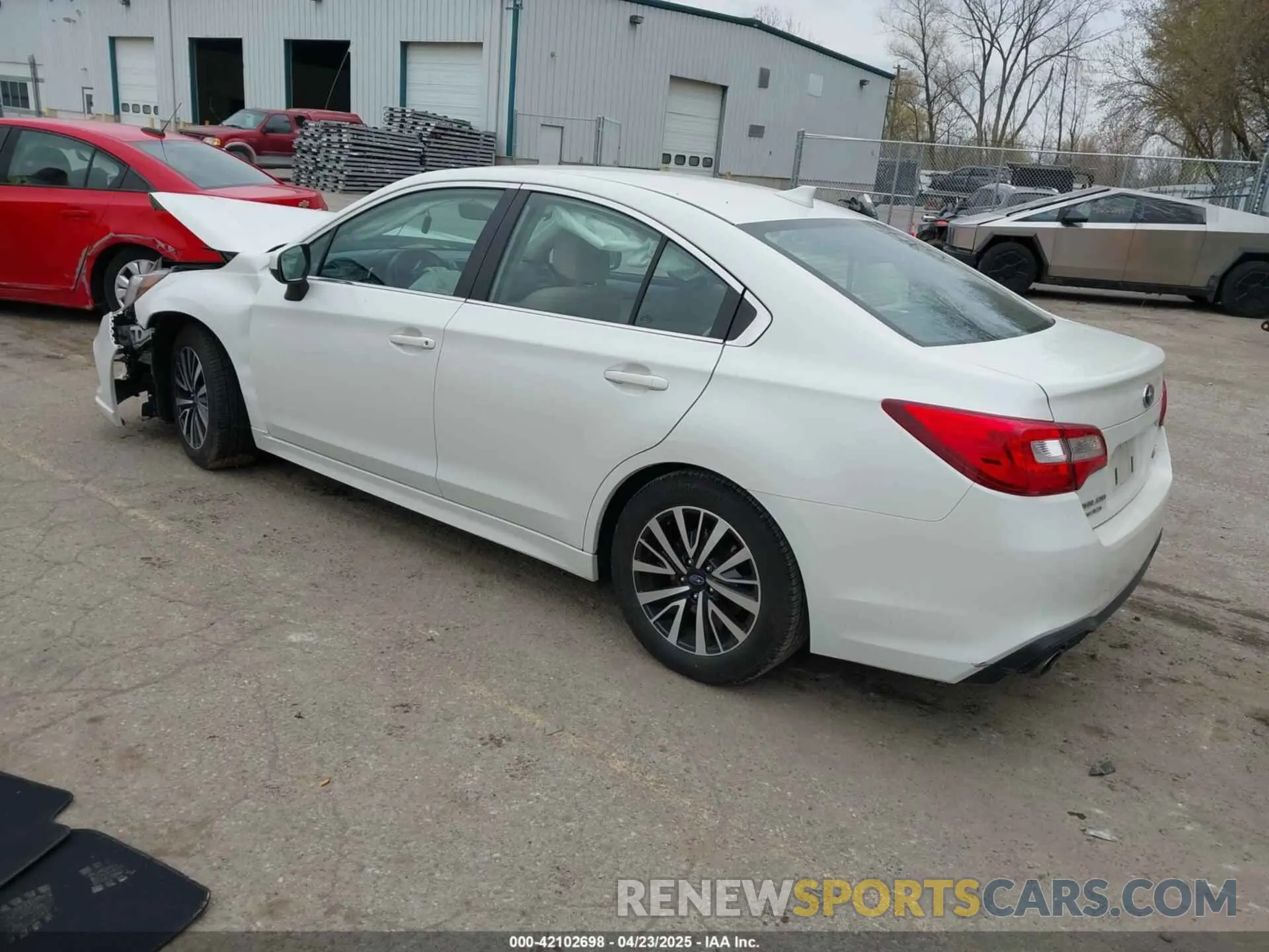 3 Photograph of a damaged car 4S3BNAF61K3034641 SUBARU LEGACY 2019