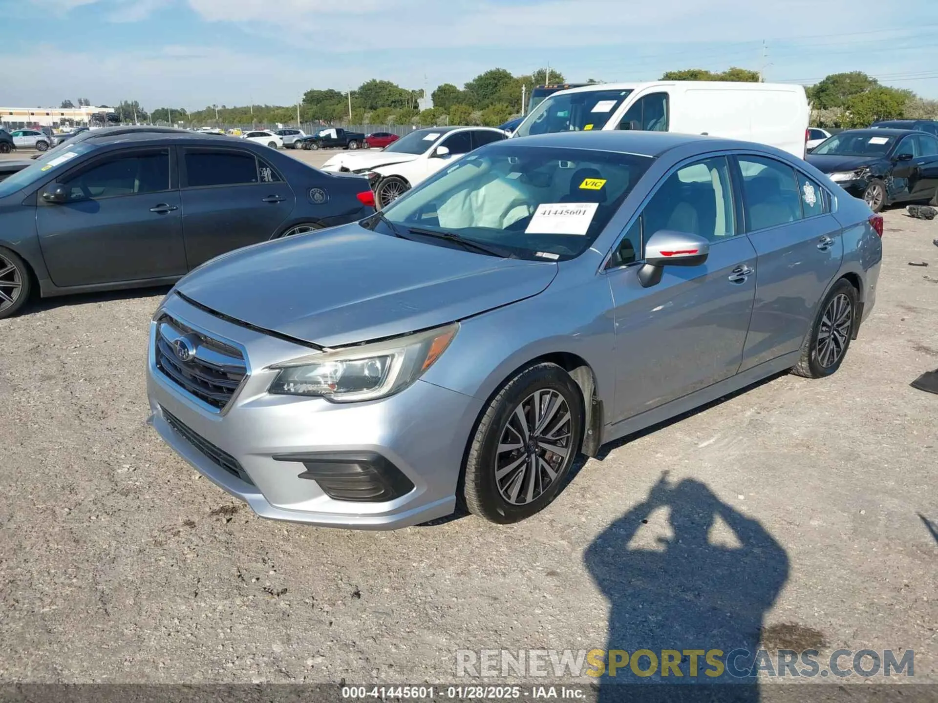 2 Photograph of a damaged car 4S3BNAF62K3031974 SUBARU LEGACY 2019