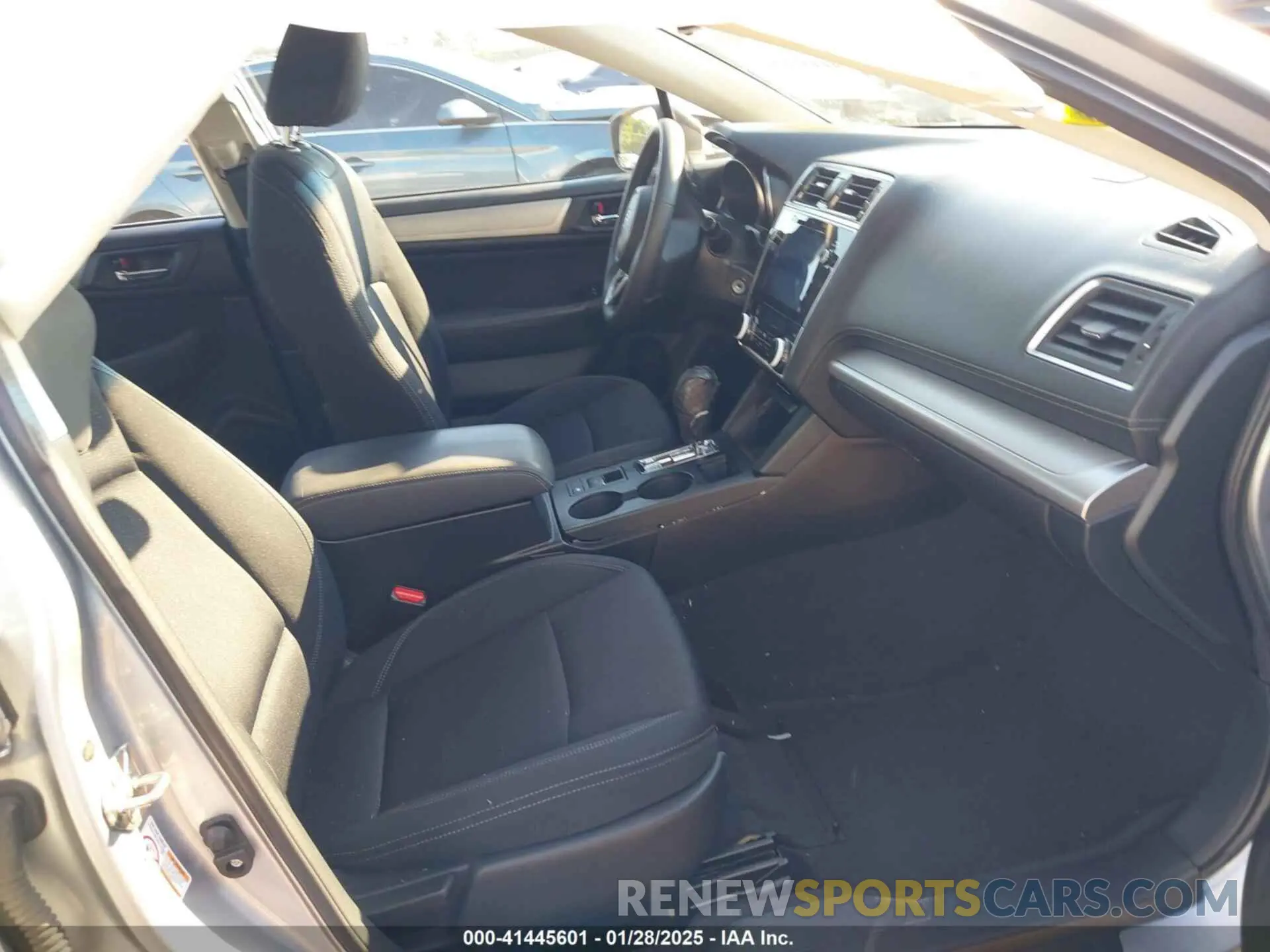 5 Photograph of a damaged car 4S3BNAF62K3031974 SUBARU LEGACY 2019