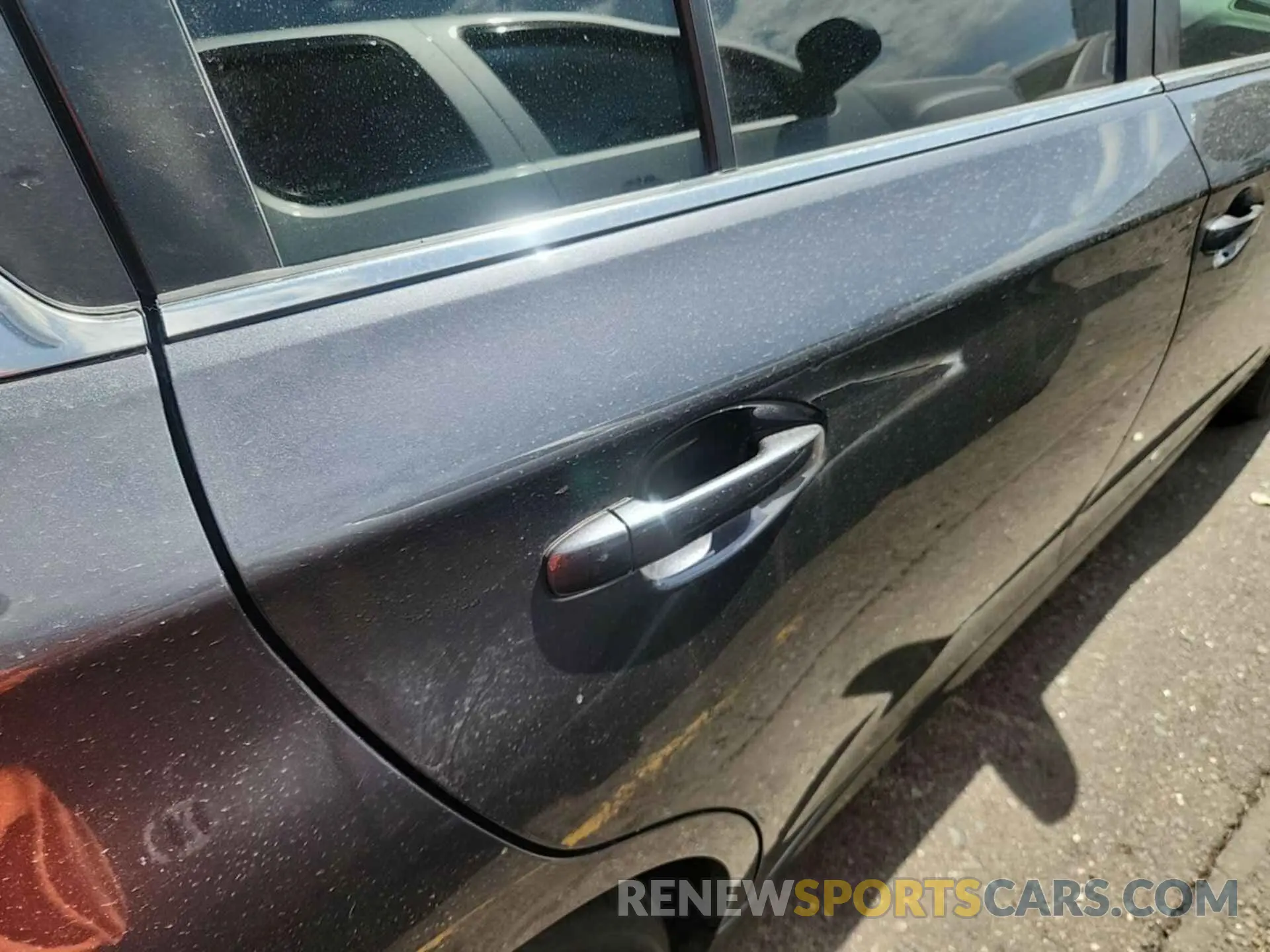 4 Photograph of a damaged car 4S3BNAF65K3028325 SUBARU LEGACY 2019