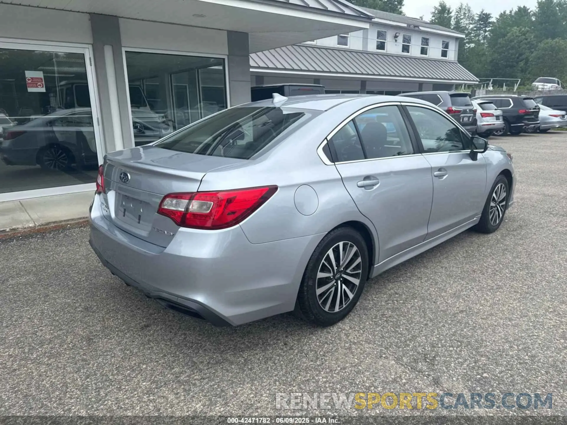 4 Photograph of a damaged car 4S3BNAF67K3027967 SUBARU LEGACY 2019
