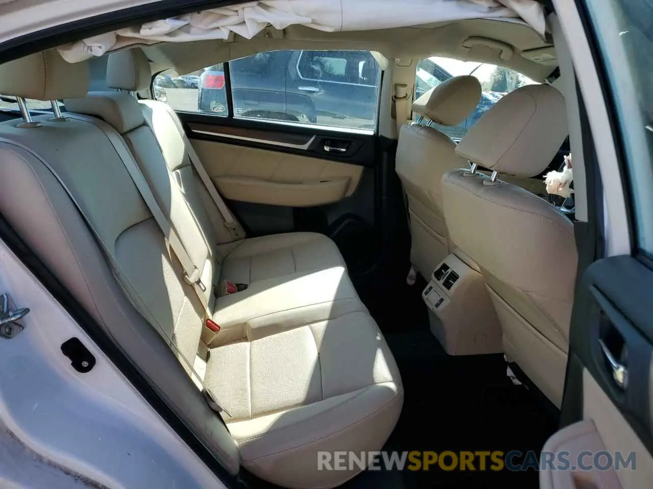 10 Photograph of a damaged car 4S3BNAJ62K3025440 SUBARU LEGACY 2019
