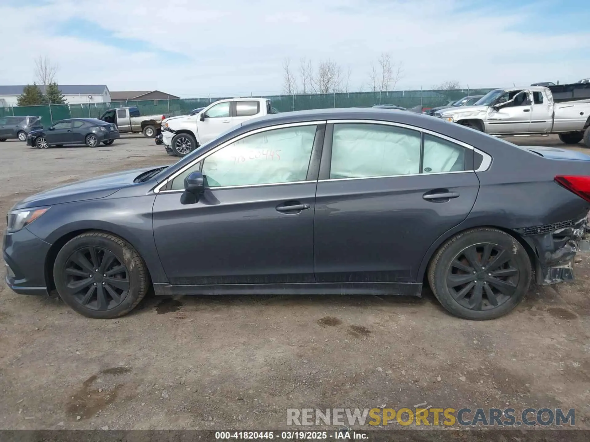 14 Photograph of a damaged car 4S3BNAJ66K3015798 SUBARU LEGACY 2019