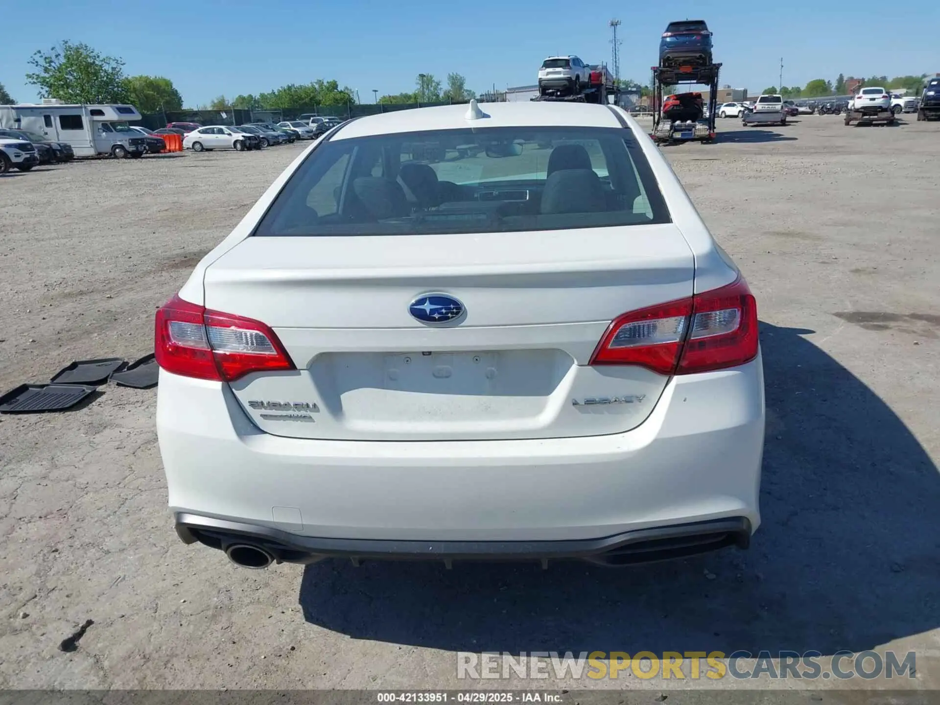 17 Photograph of a damaged car 4S3BNAJ67K3021545 SUBARU LEGACY 2019