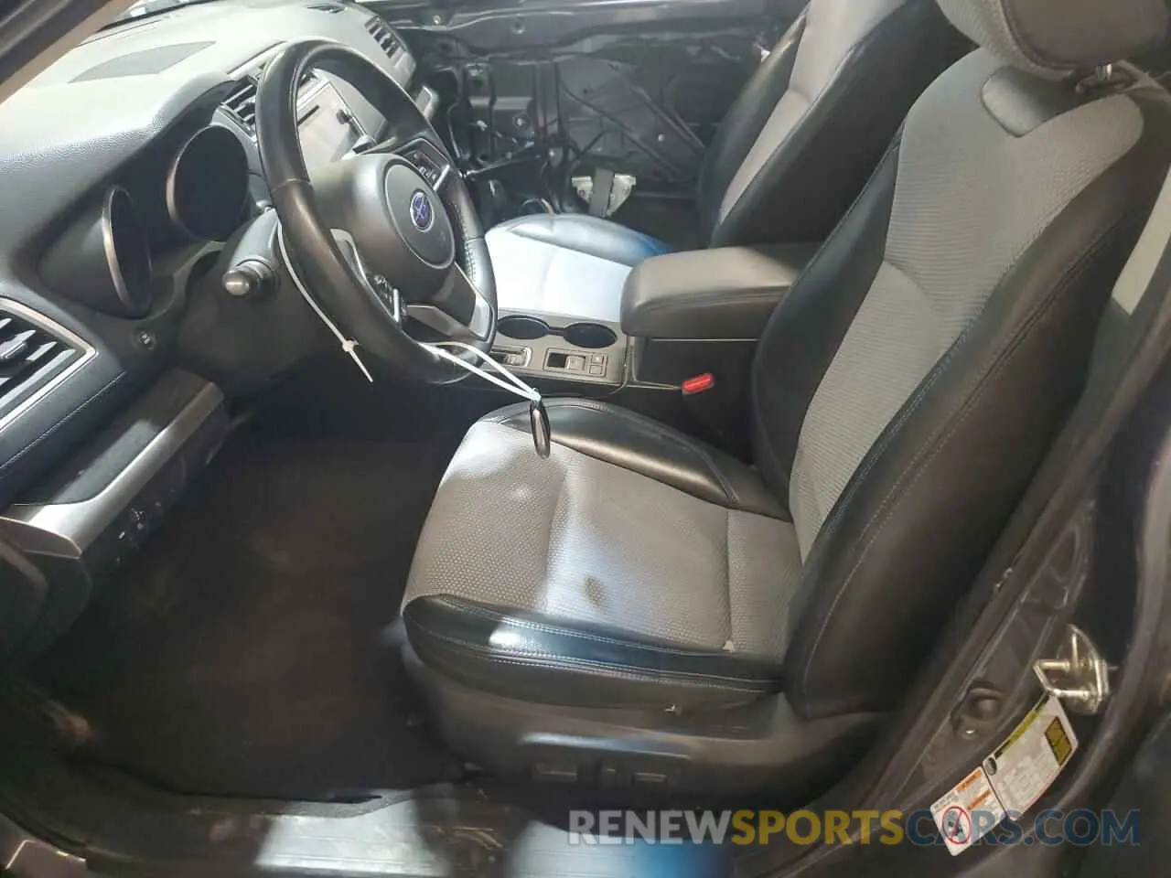 7 Photograph of a damaged car 4S3BNAR62K3032523 SUBARU LEGACY 2019