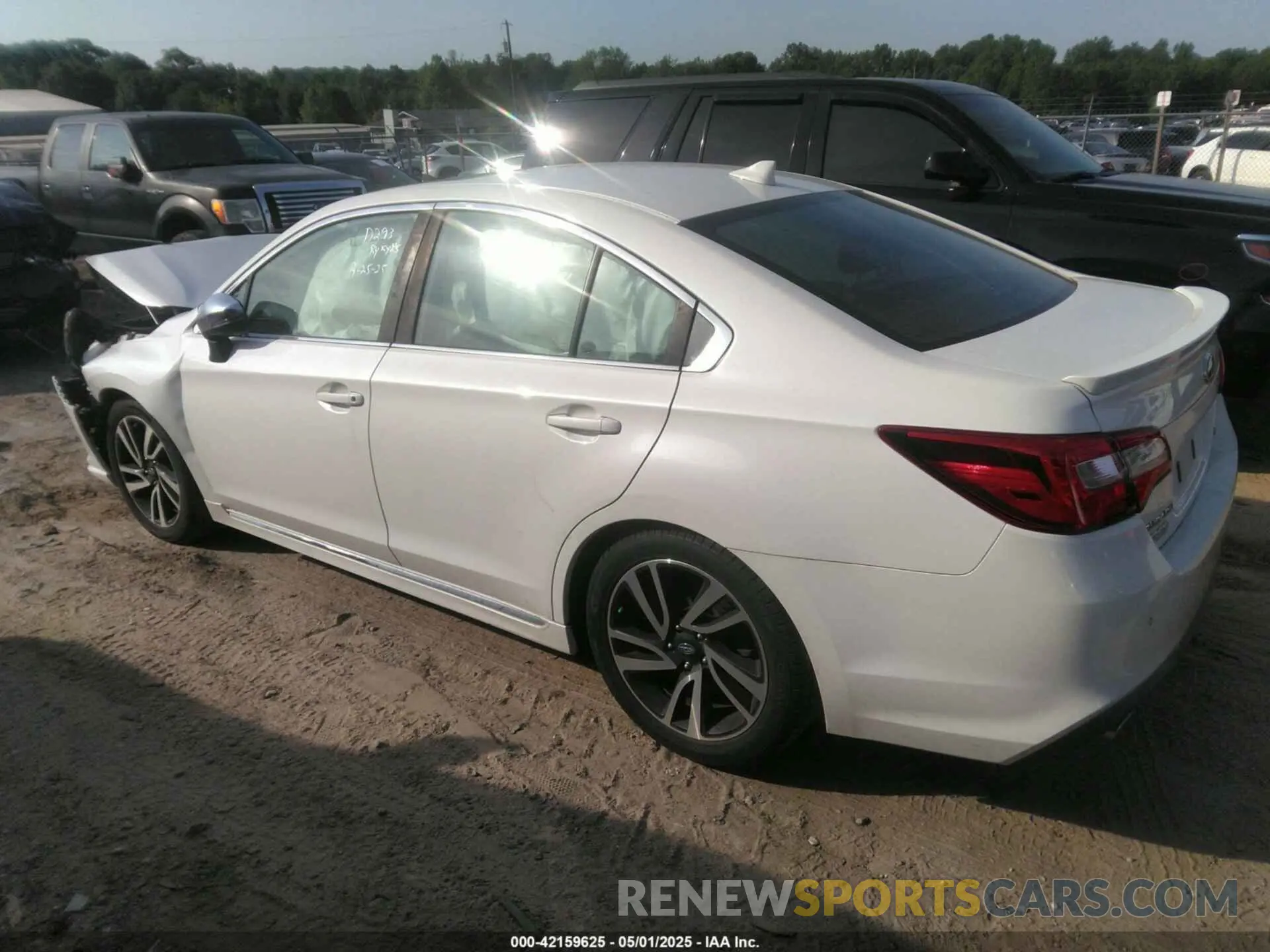3 Photograph of a damaged car 4S3BNAS69K3035168 SUBARU LEGACY 2019
