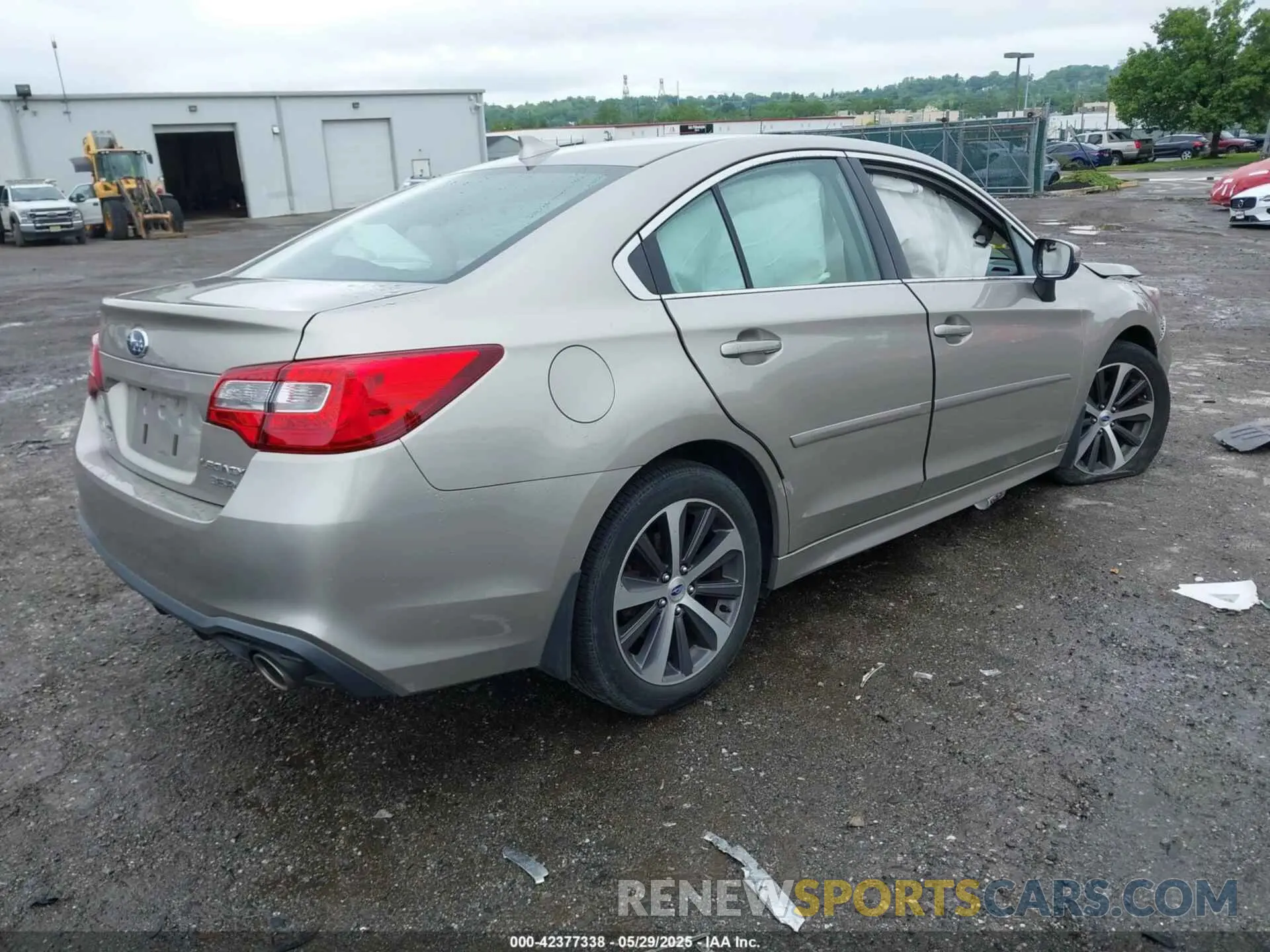 4 Photograph of a damaged car 4S3BNEJ69K3031663 SUBARU LEGACY 2019