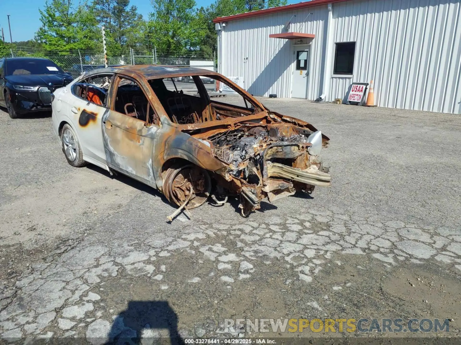 1 Photograph of a damaged car 4S3BWAA60L3004133 SUBARU LEGACY 2020