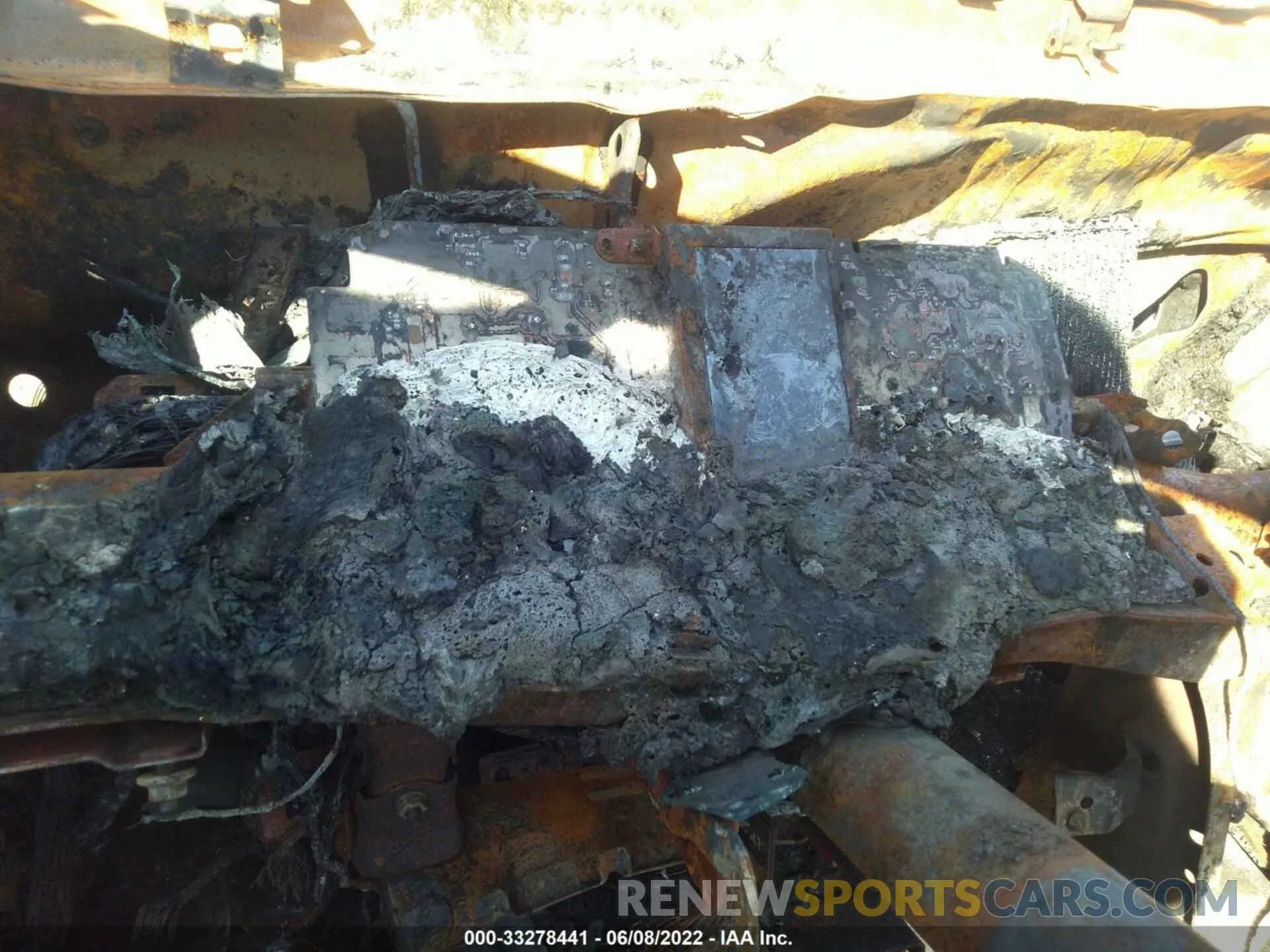 7 Photograph of a damaged car 4S3BWAA60L3004133 SUBARU LEGACY 2020