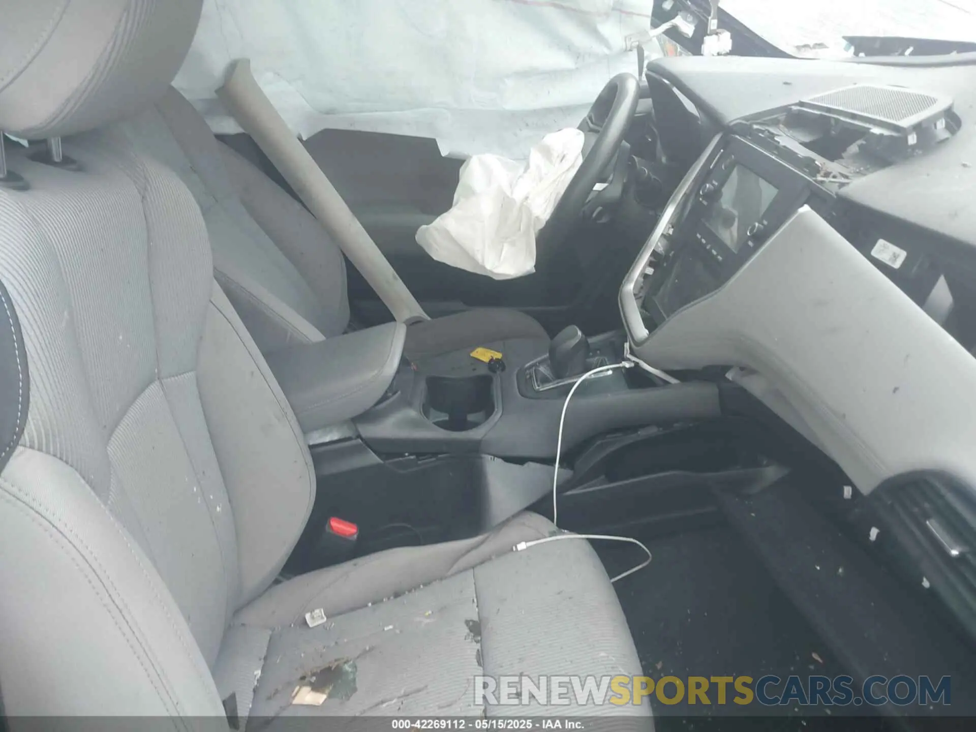 5 Photograph of a damaged car 4S3BWAB66L3026698 SUBARU LEGACY 2020