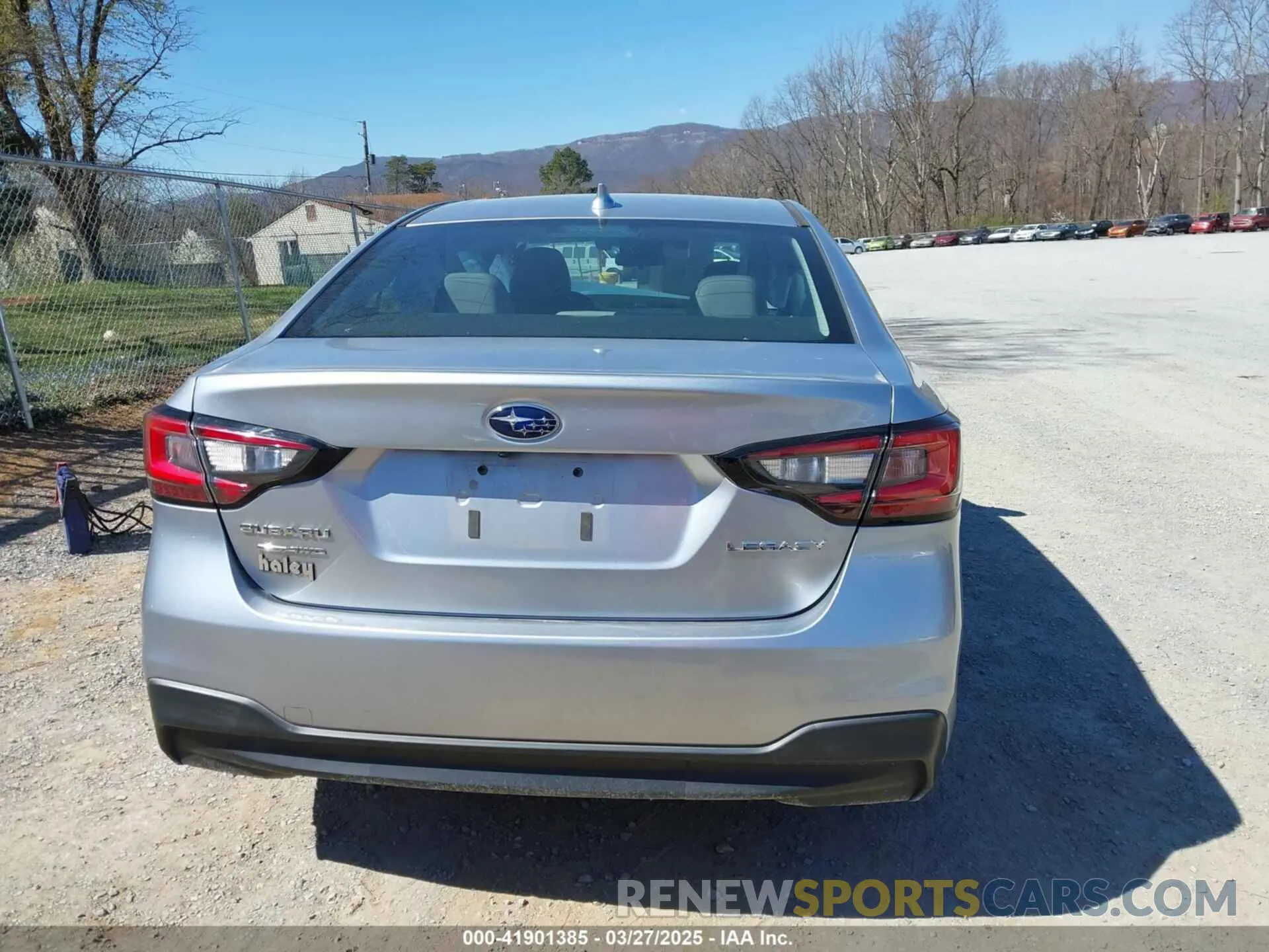 17 Photograph of a damaged car 4S3BWAC63L3016676 SUBARU LEGACY 2020
