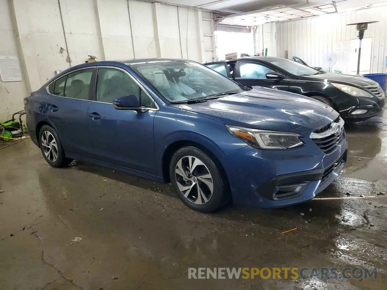 4 Photograph of a damaged car 4S3BWAC67L3016020 SUBARU LEGACY 2020
