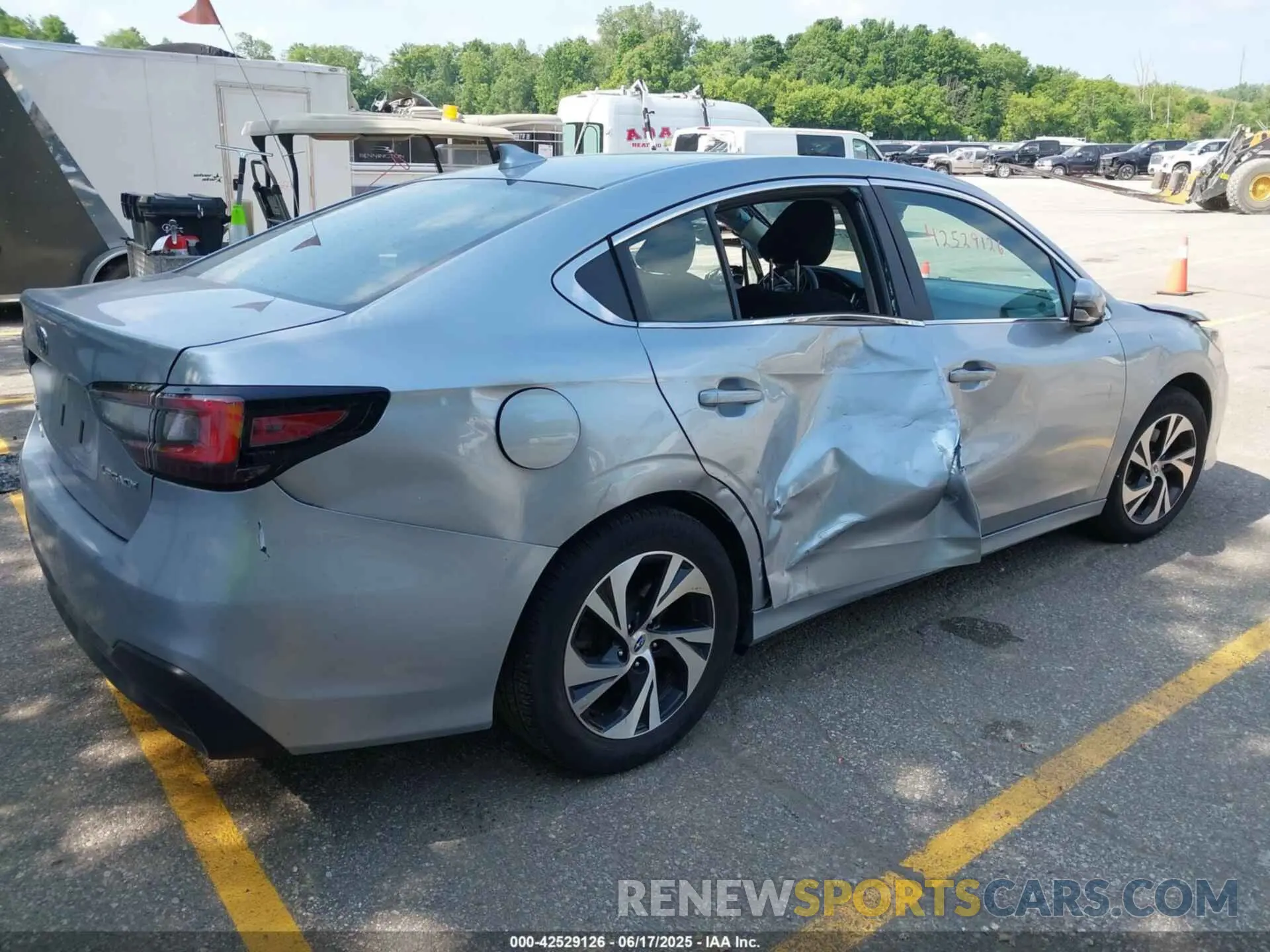4 Photograph of a damaged car 4S3BWAC69L3026564 SUBARU LEGACY 2020