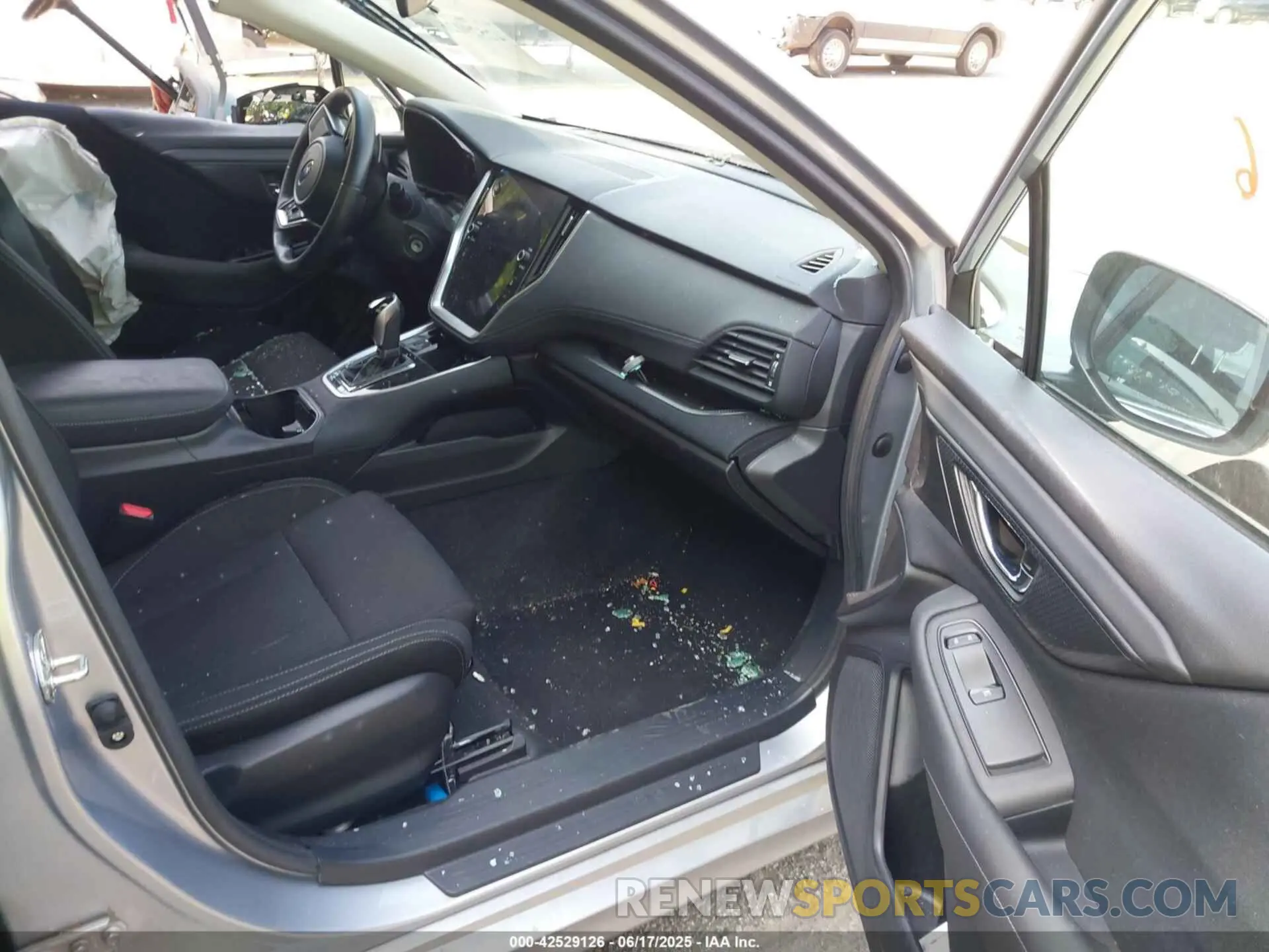 5 Photograph of a damaged car 4S3BWAC69L3026564 SUBARU LEGACY 2020