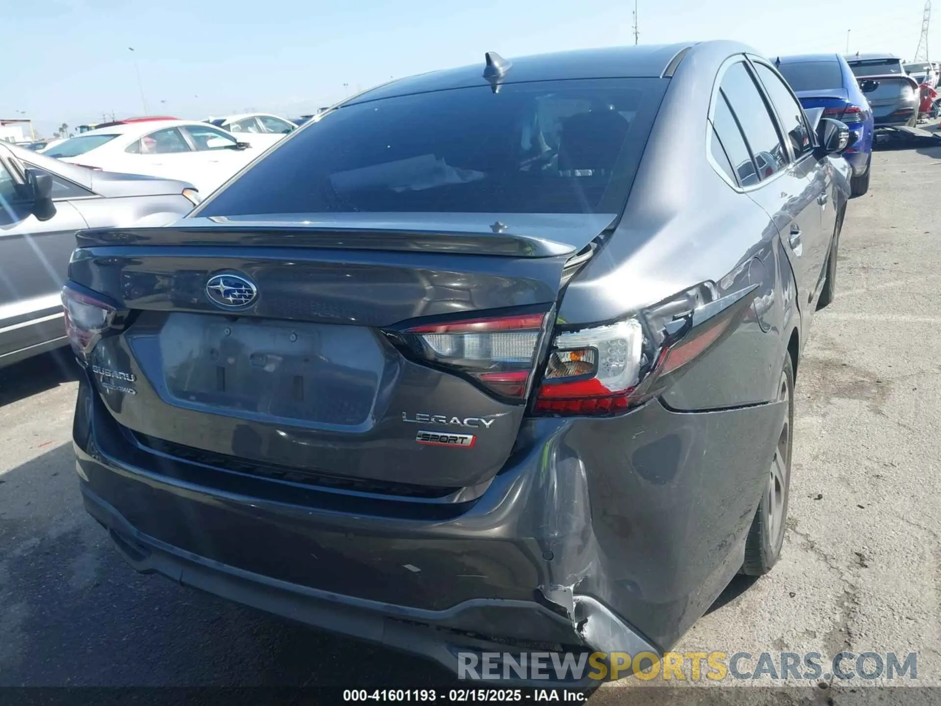 16 Photograph of a damaged car 4S3BWAG62L3014492 SUBARU LEGACY 2020