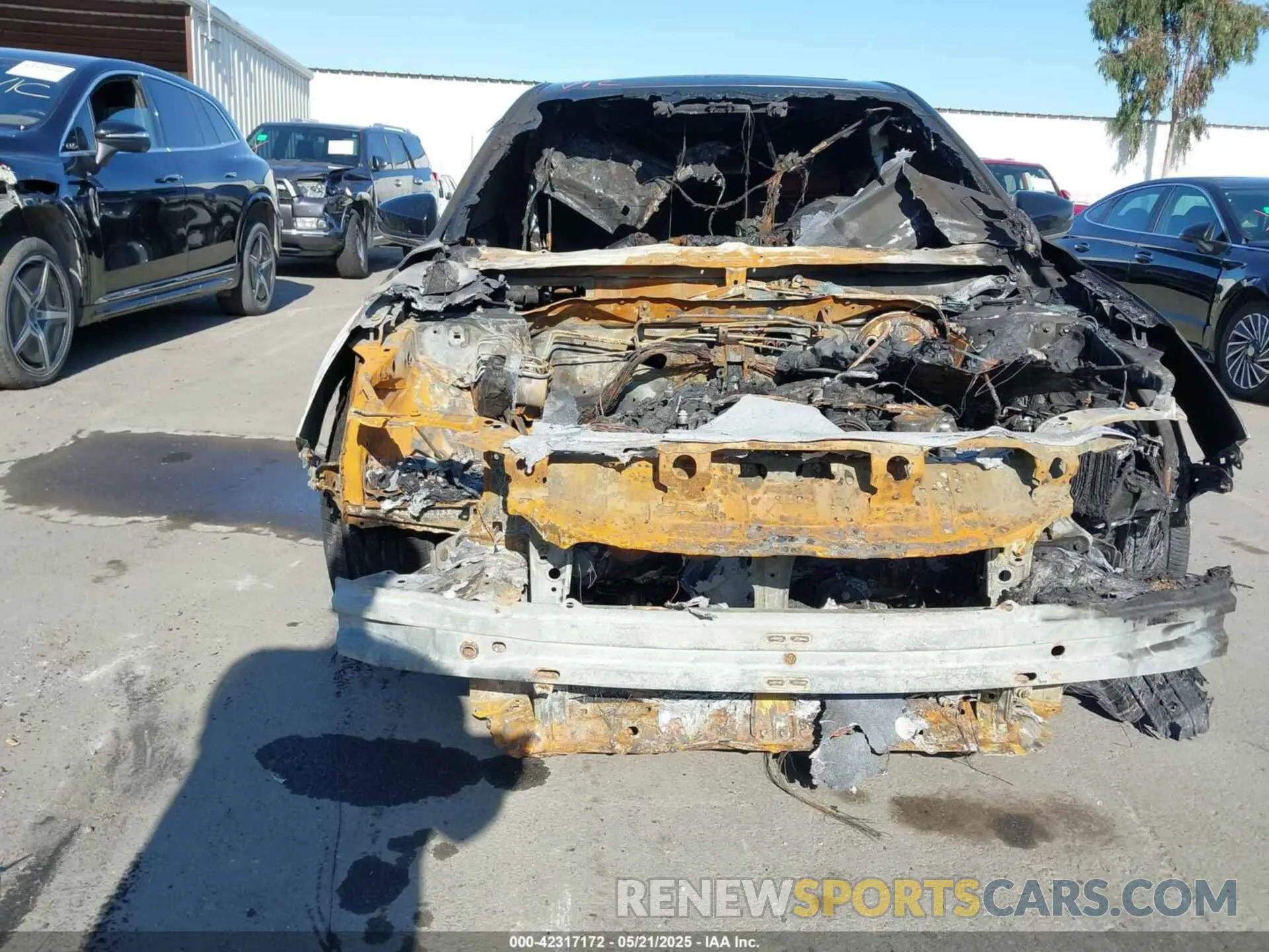 11 Photograph of a damaged car 4S3BWAG64L3009956 SUBARU LEGACY 2020