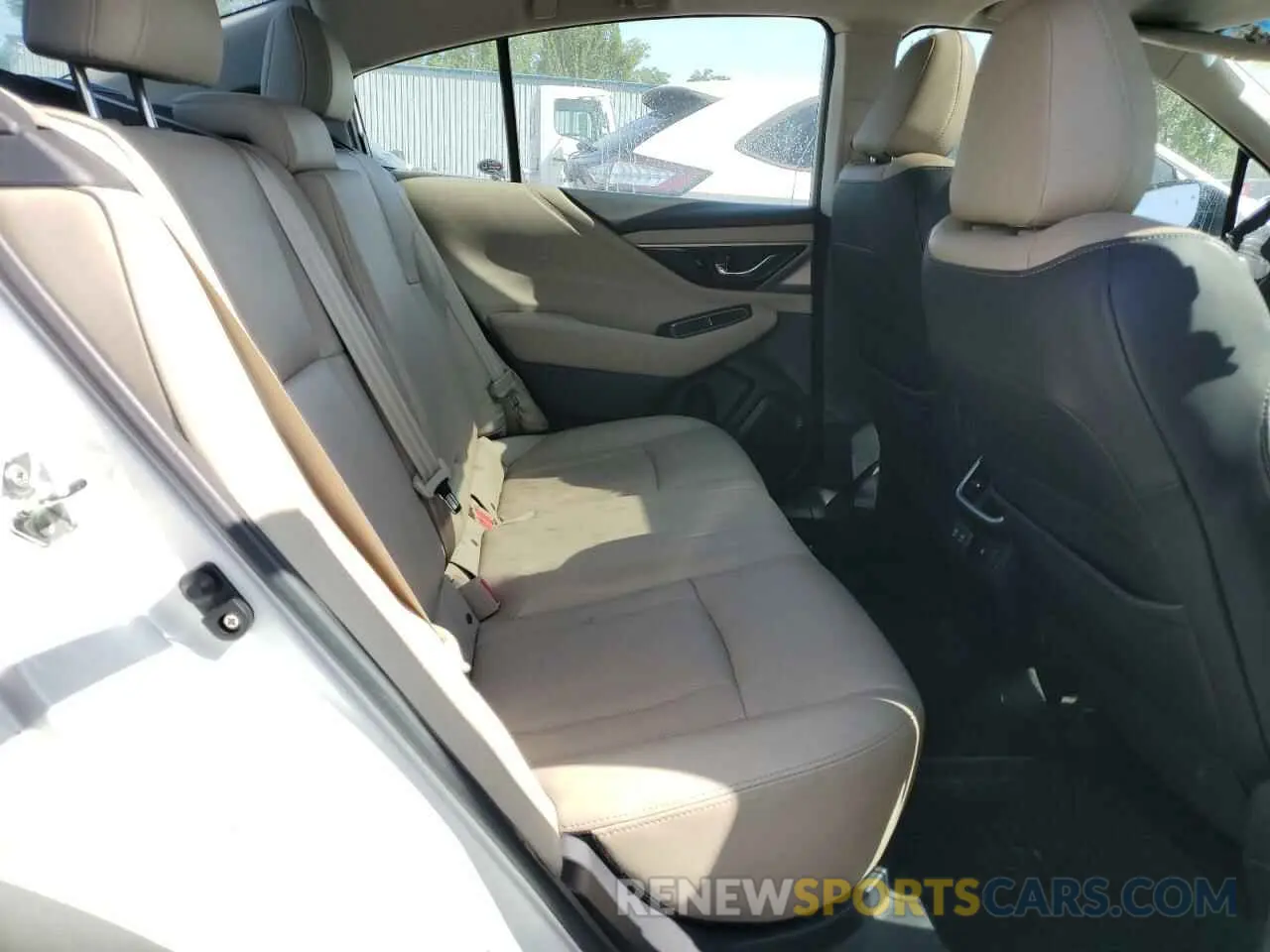10 Photograph of a damaged car 4S3BWAN61L3024692 SUBARU LEGACY 2020