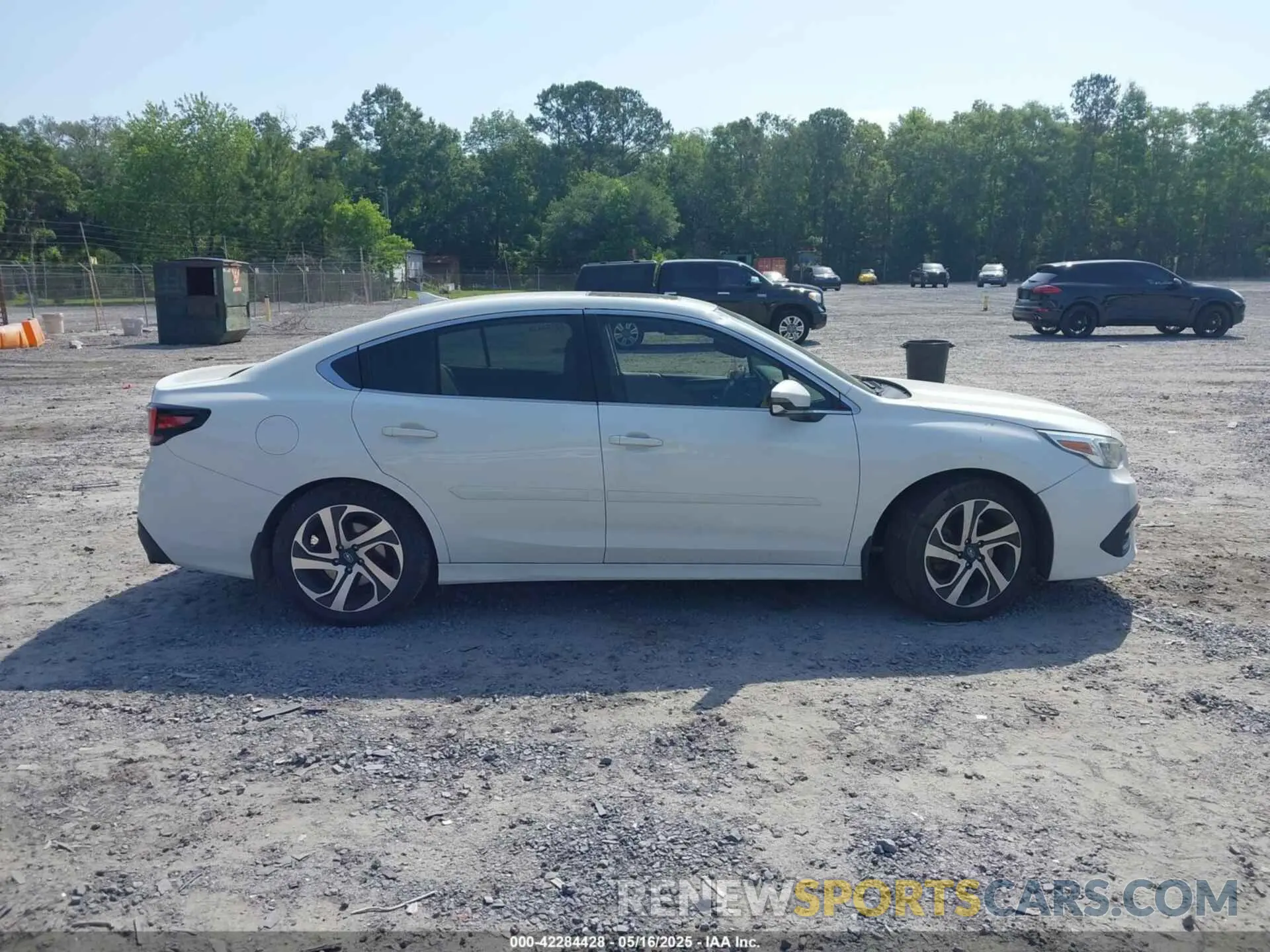 13 Photograph of a damaged car 4S3BWAN62L3024295 SUBARU LEGACY 2020
