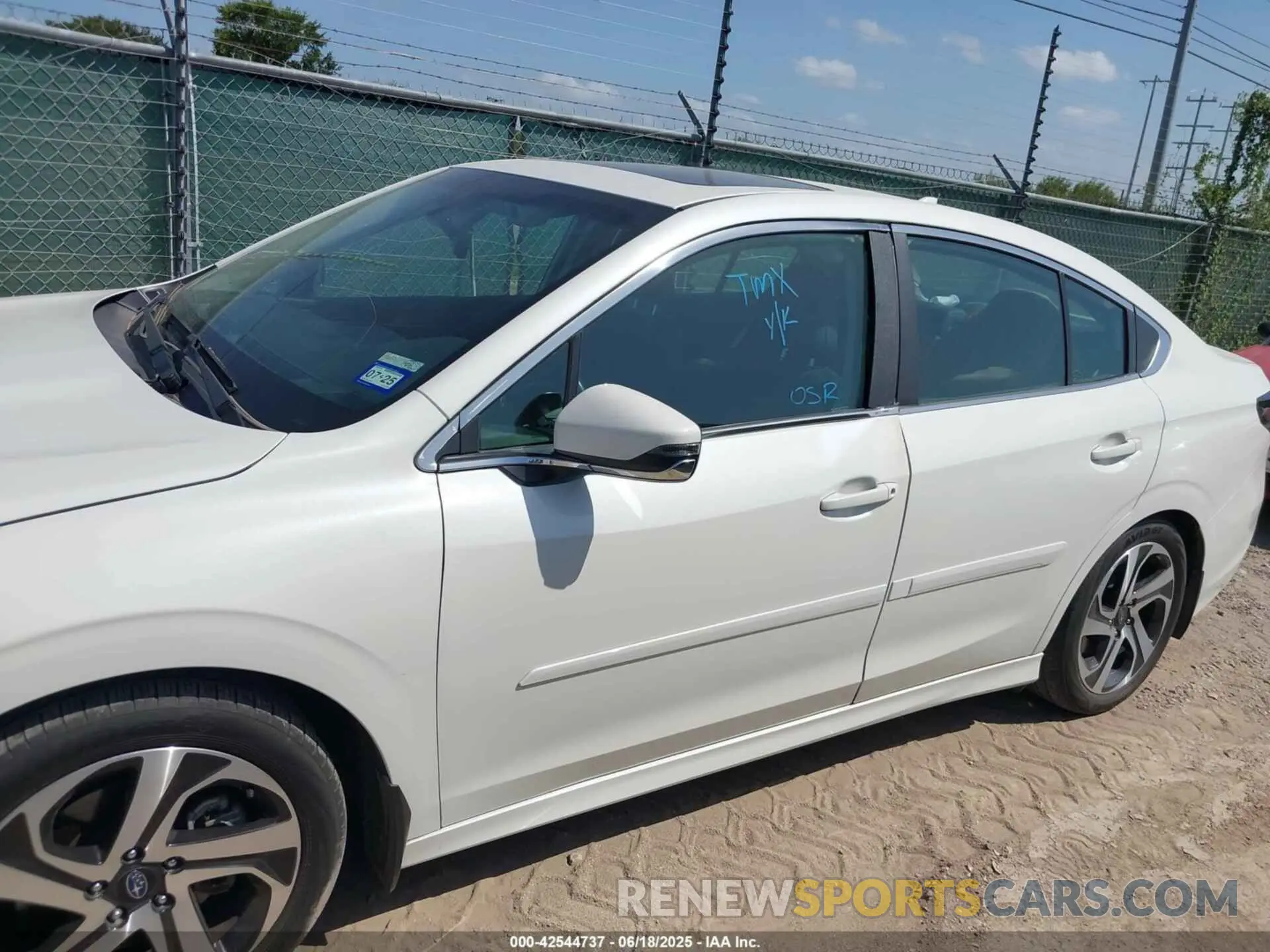 14 Photograph of a damaged car 4S3BWAN69L3034368 SUBARU LEGACY 2020