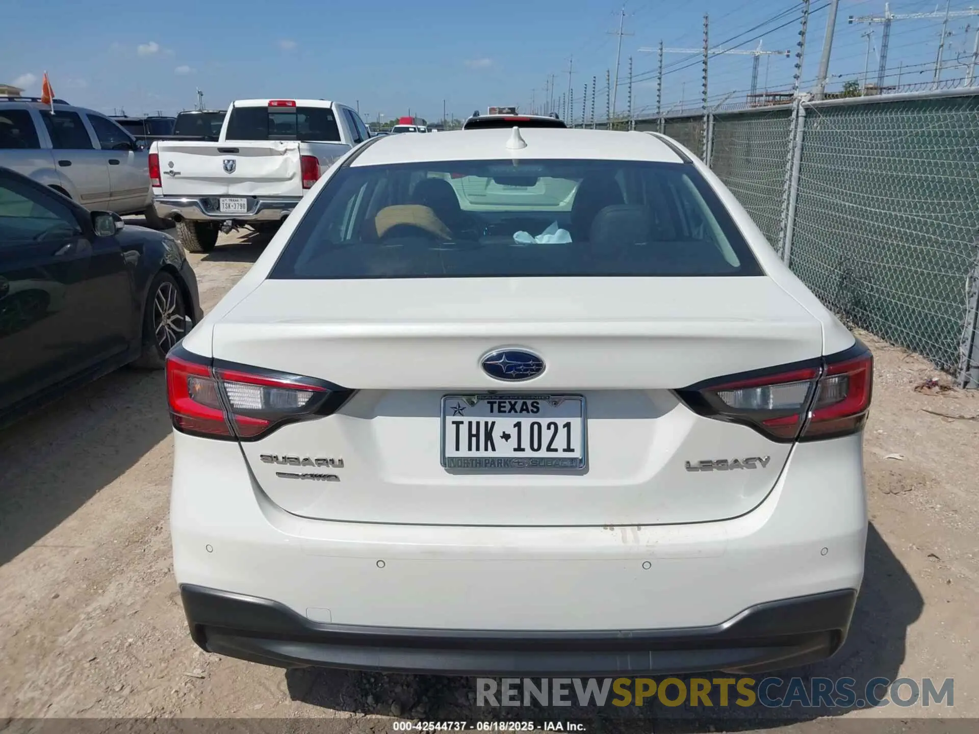 16 Photograph of a damaged car 4S3BWAN69L3034368 SUBARU LEGACY 2020