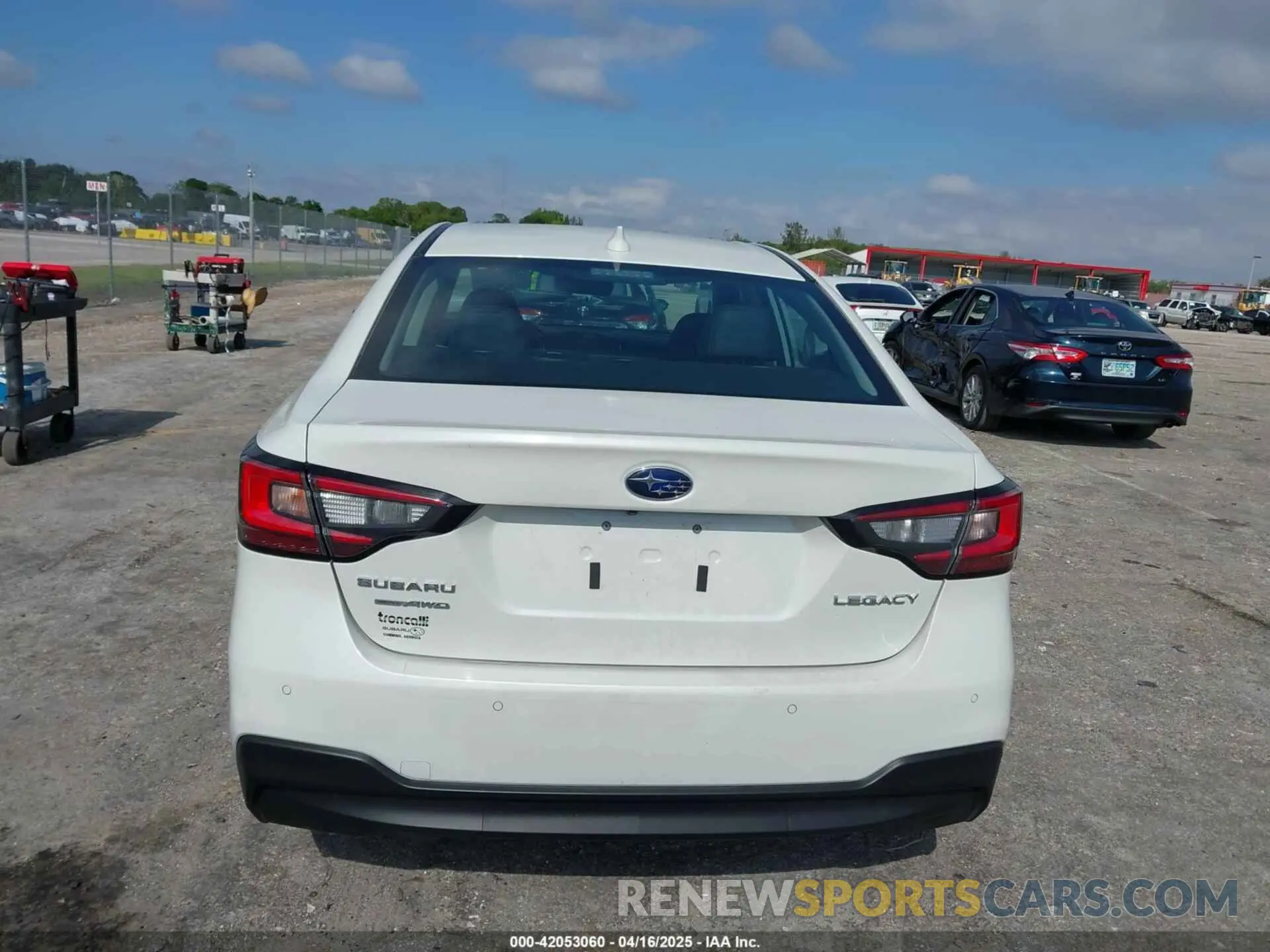 16 Photograph of a damaged car 4S3BWAN6XL3023069 SUBARU LEGACY 2020