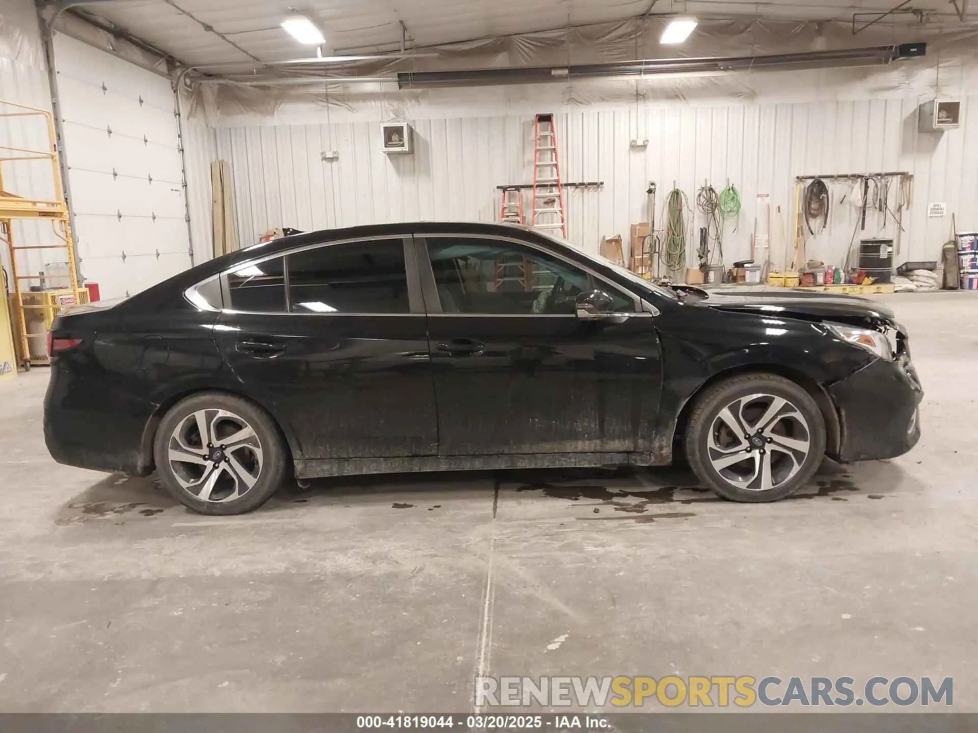 13 Photograph of a damaged car 4S3BWGN63L3034322 SUBARU LEGACY 2020