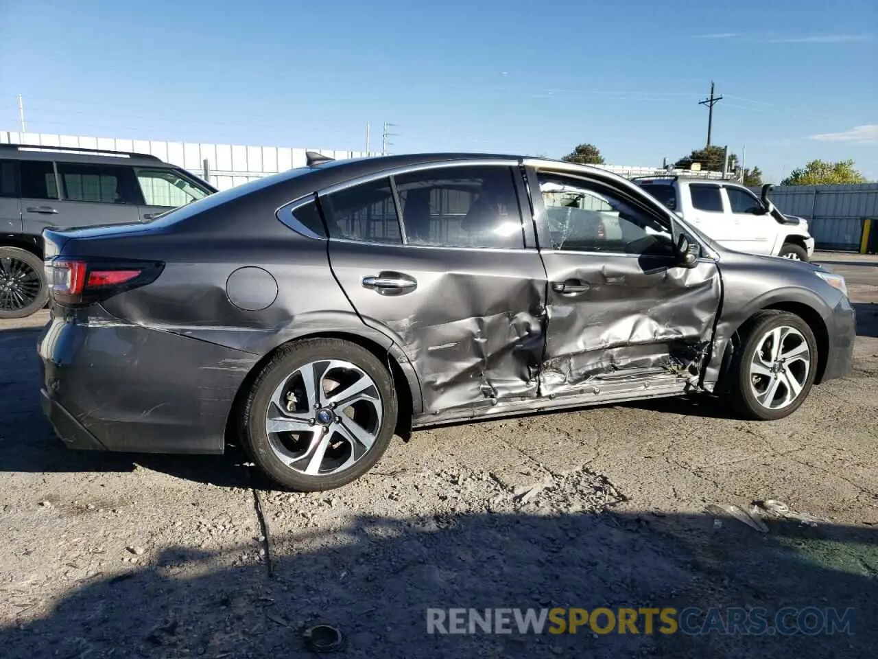 3 Photograph of a damaged car 4S3BWGP6XL3005381 SUBARU LEGACY 2020