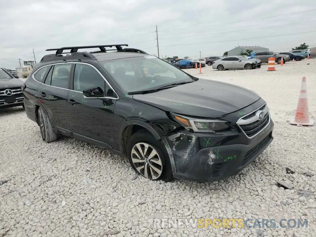 4 Photograph of a damaged car 4S4BTAAC1L3250182 SUBARU LEGACY 2020
