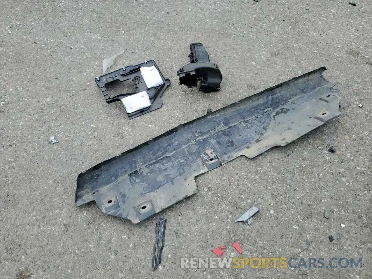 13 Photograph of a damaged car 4S4BTAAC8L3113417 SUBARU LEGACY 2020