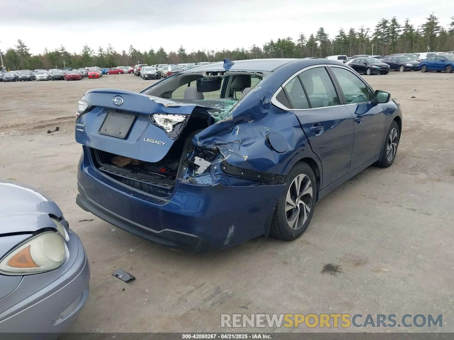 4 Photograph of a damaged car 4S3BWAB67M3002475 SUBARU LEGACY 2021