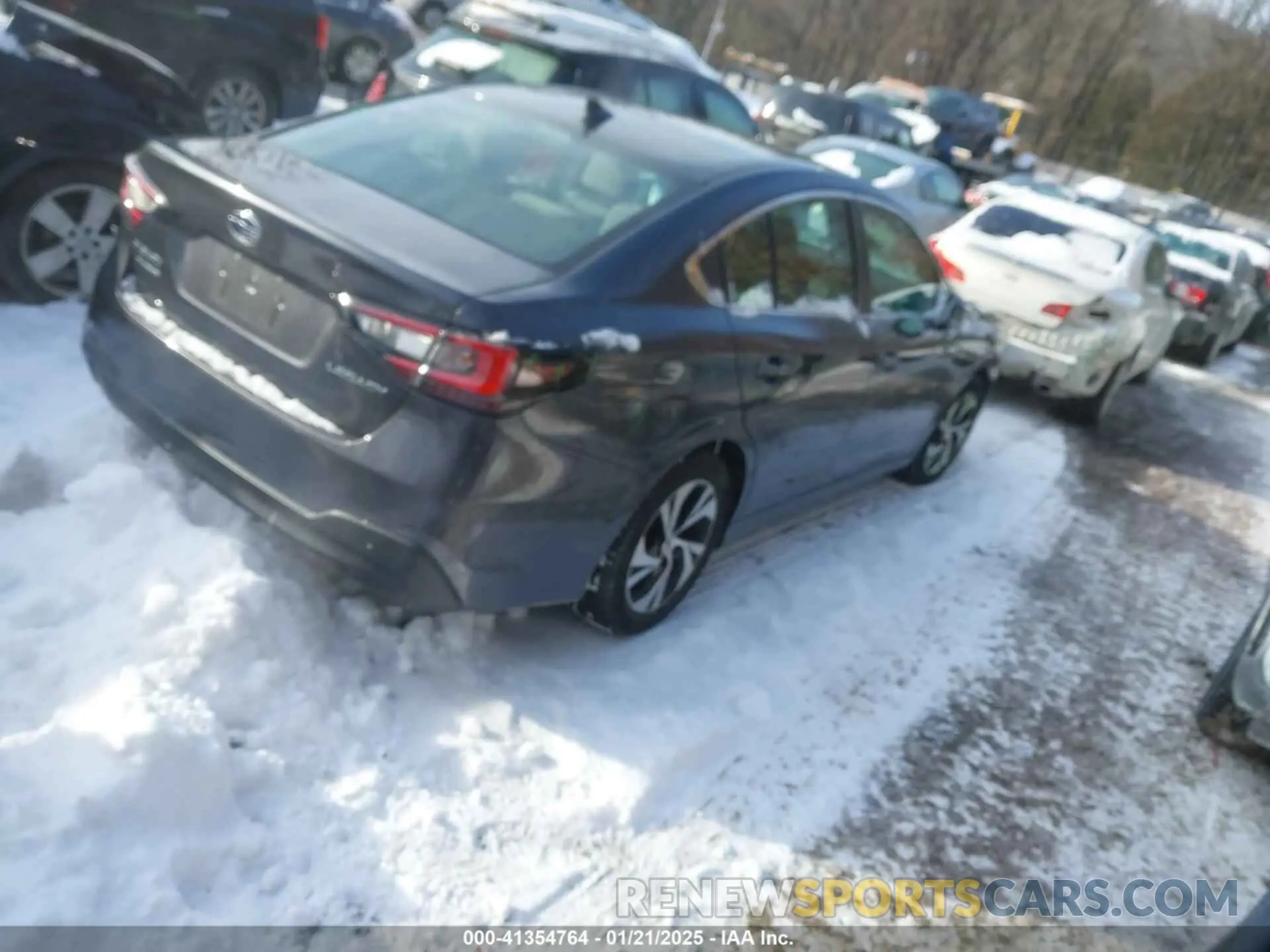 4 Photograph of a damaged car 4S3BWAD60M3002914 SUBARU LEGACY 2021