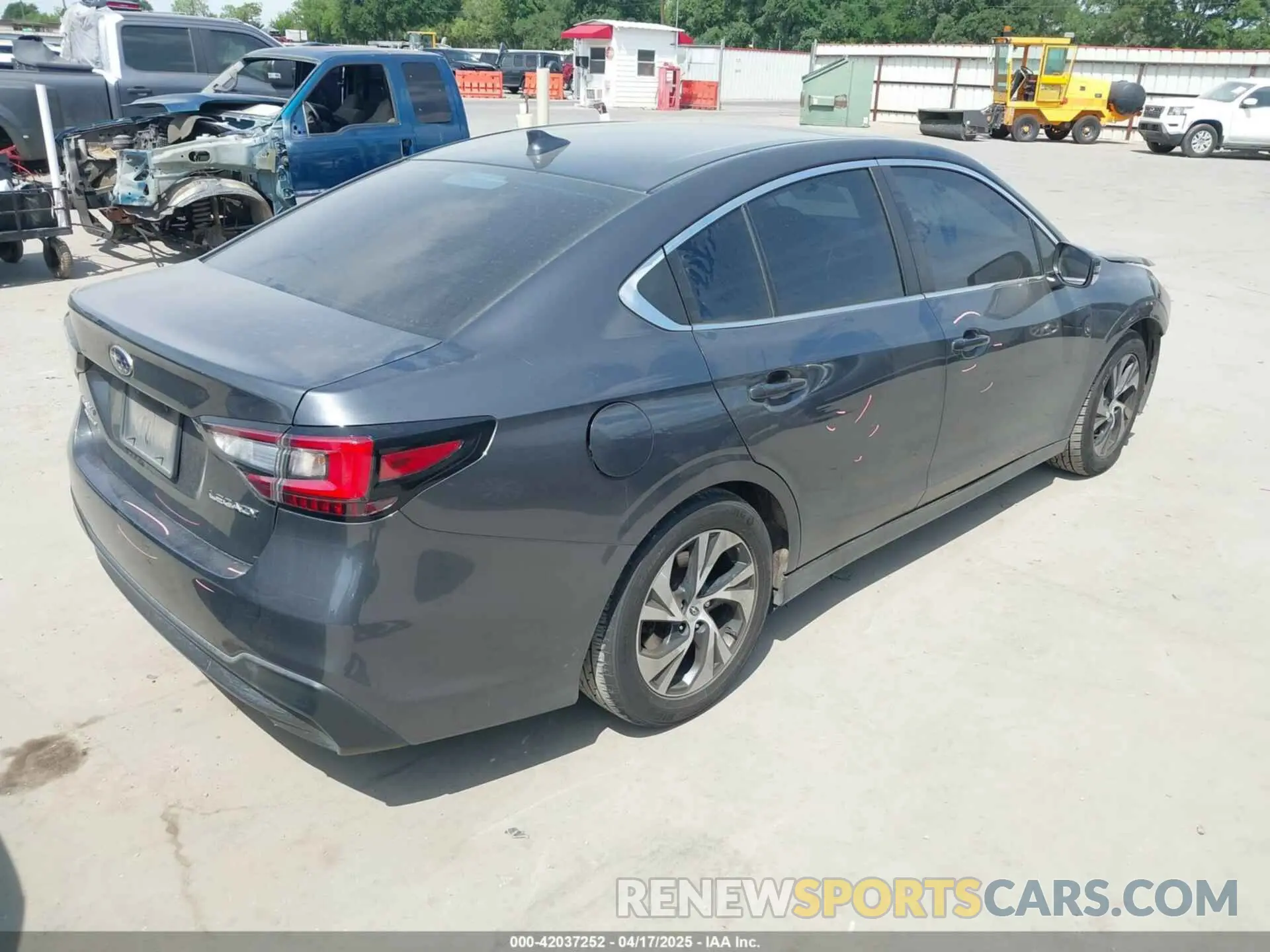 4 Photograph of a damaged car 4S3BWAF63M3006016 SUBARU LEGACY 2021