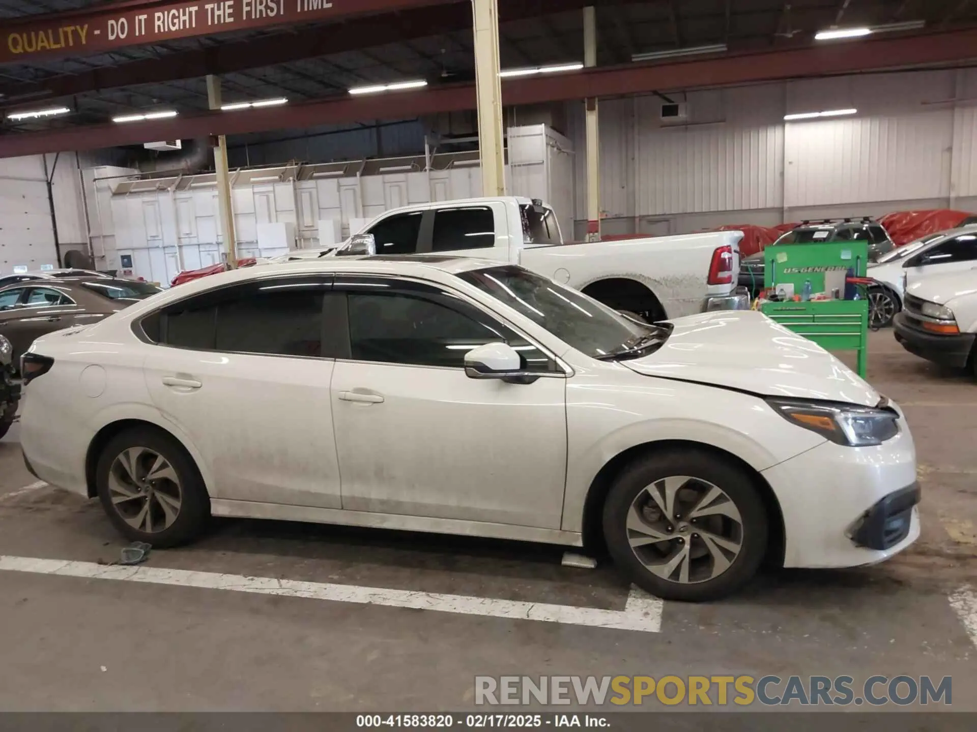 13 Photograph of a damaged car 4S3BWAF69M3020373 SUBARU LEGACY 2021