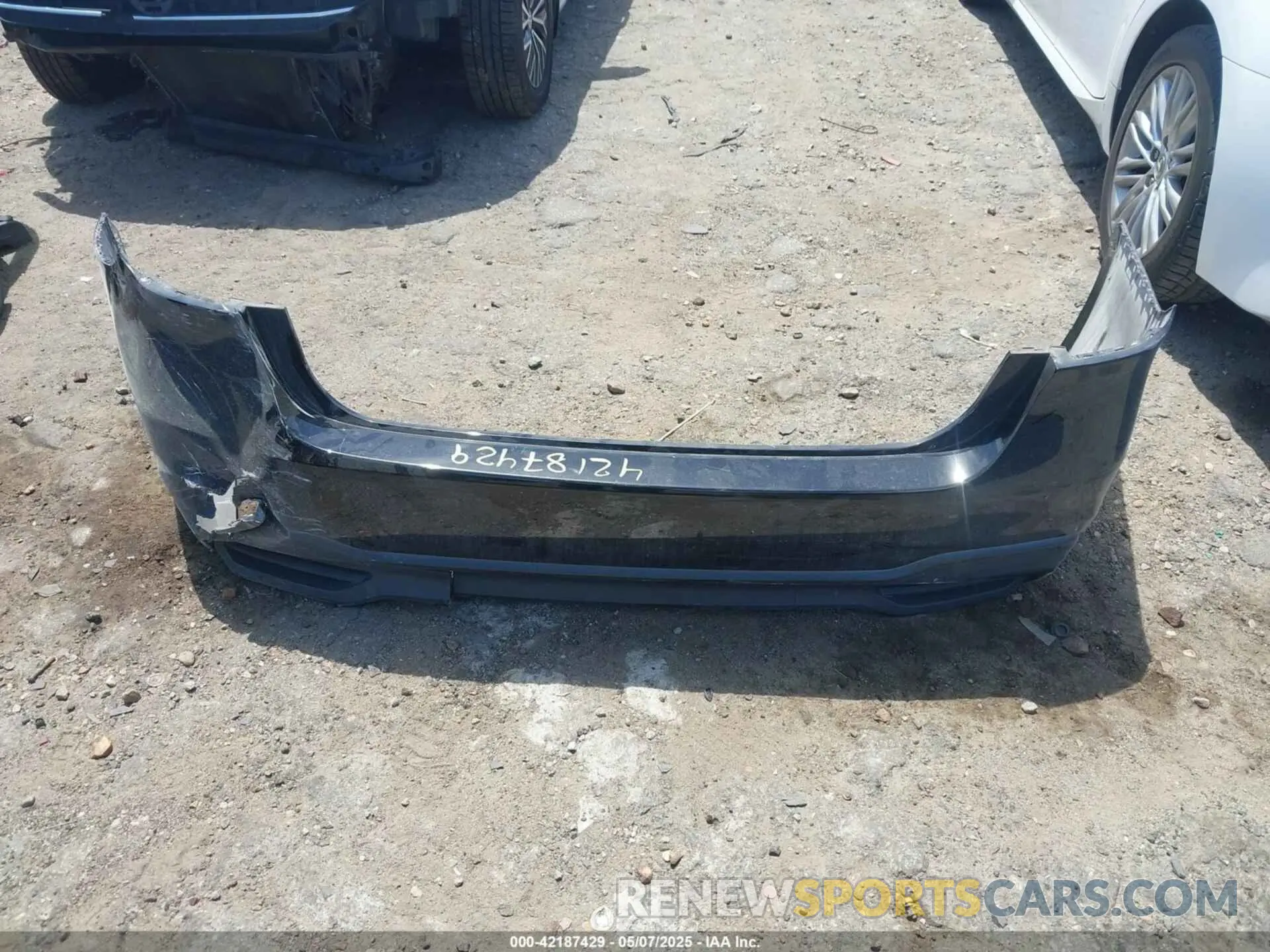 12 Photograph of a damaged car 4S3BWAG64M3004399 SUBARU LEGACY 2021