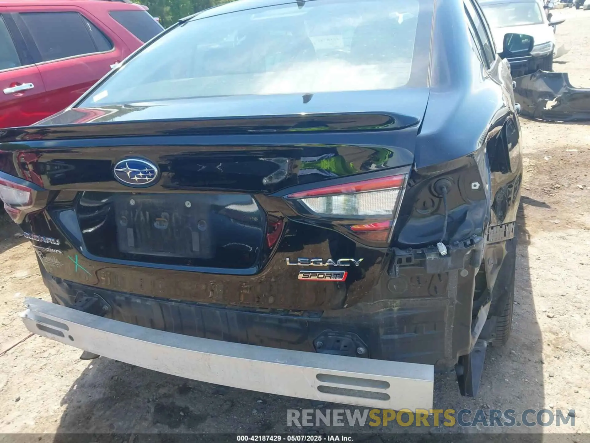 19 Photograph of a damaged car 4S3BWAG64M3004399 SUBARU LEGACY 2021