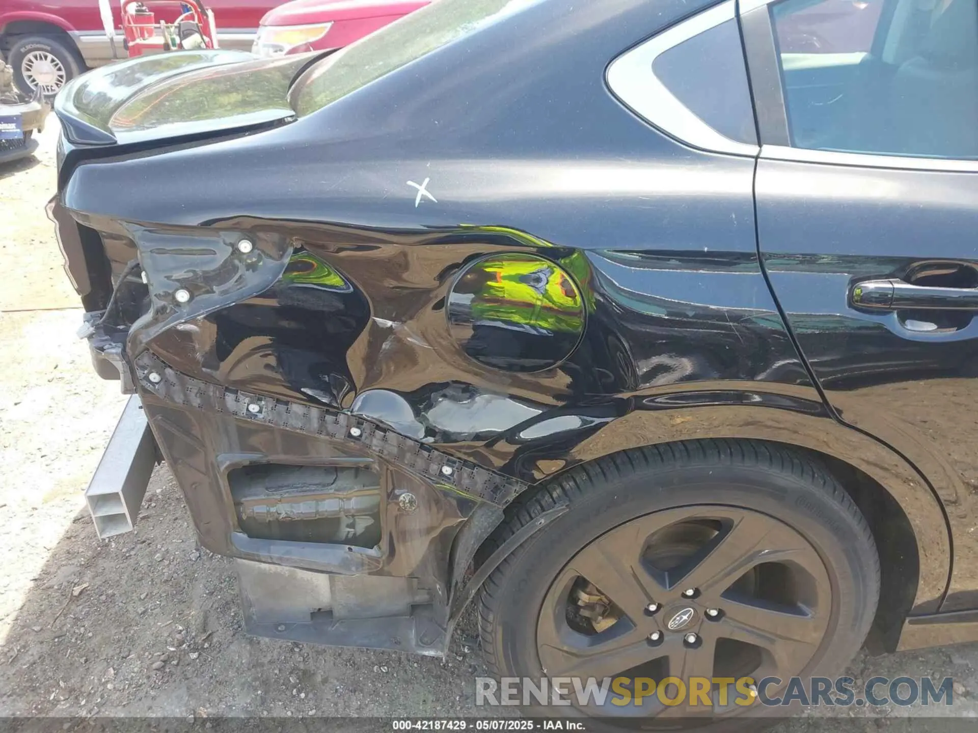 21 Photograph of a damaged car 4S3BWAG64M3004399 SUBARU LEGACY 2021