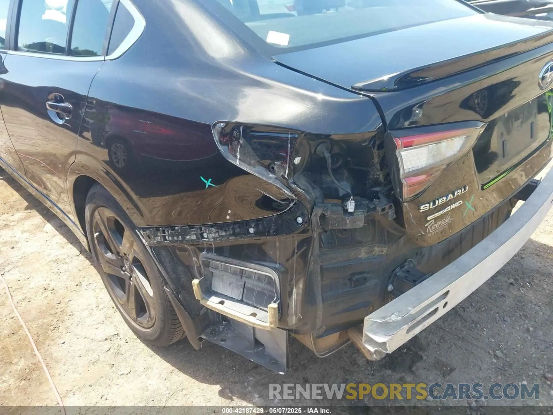 6 Photograph of a damaged car 4S3BWAG64M3004399 SUBARU LEGACY 2021