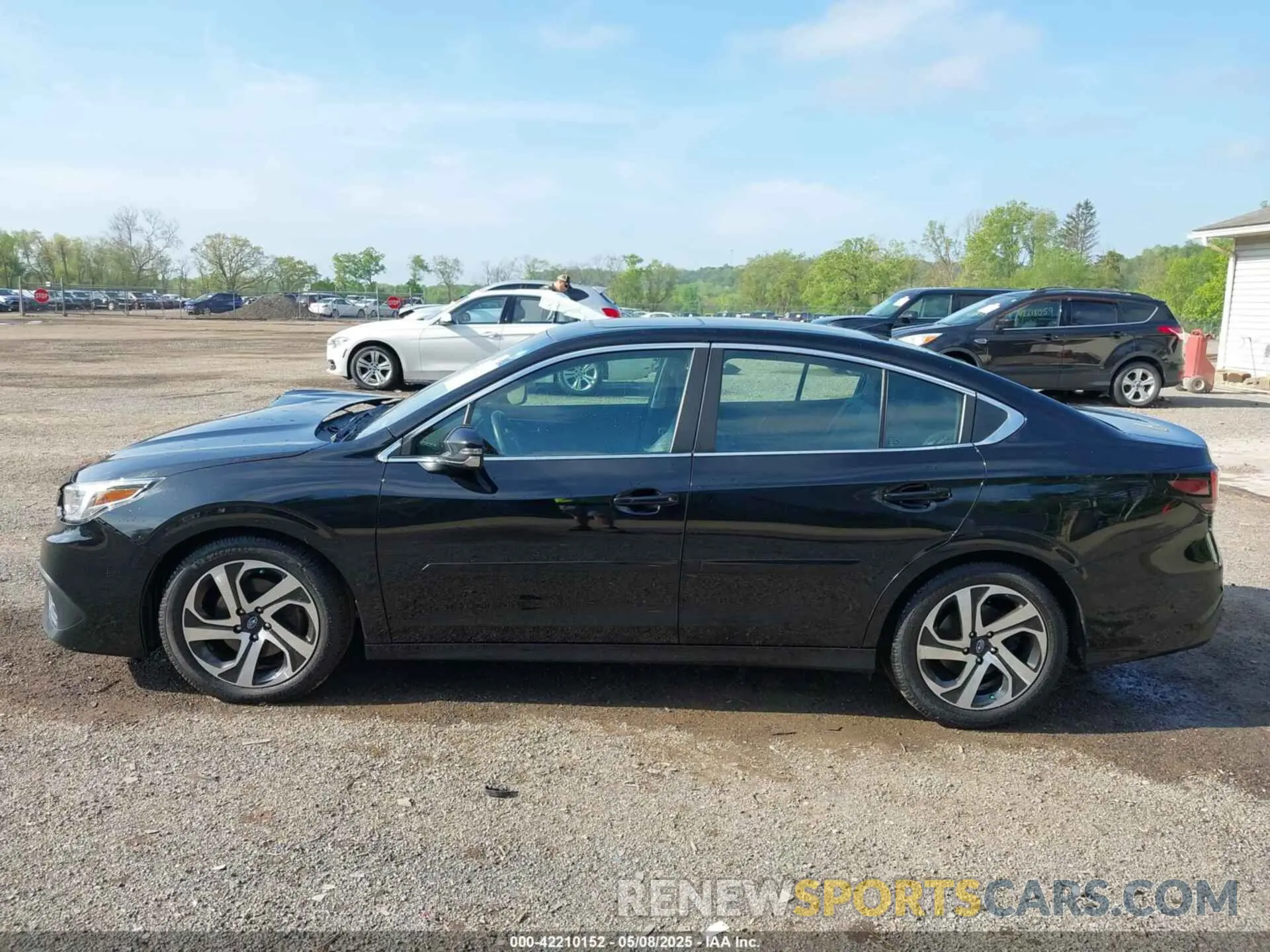 15 Photograph of a damaged car 4S3BWAN63M3002260 SUBARU LEGACY 2021