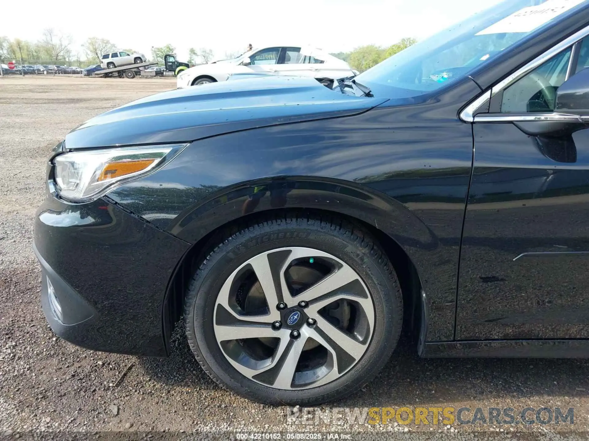 19 Photograph of a damaged car 4S3BWAN63M3002260 SUBARU LEGACY 2021