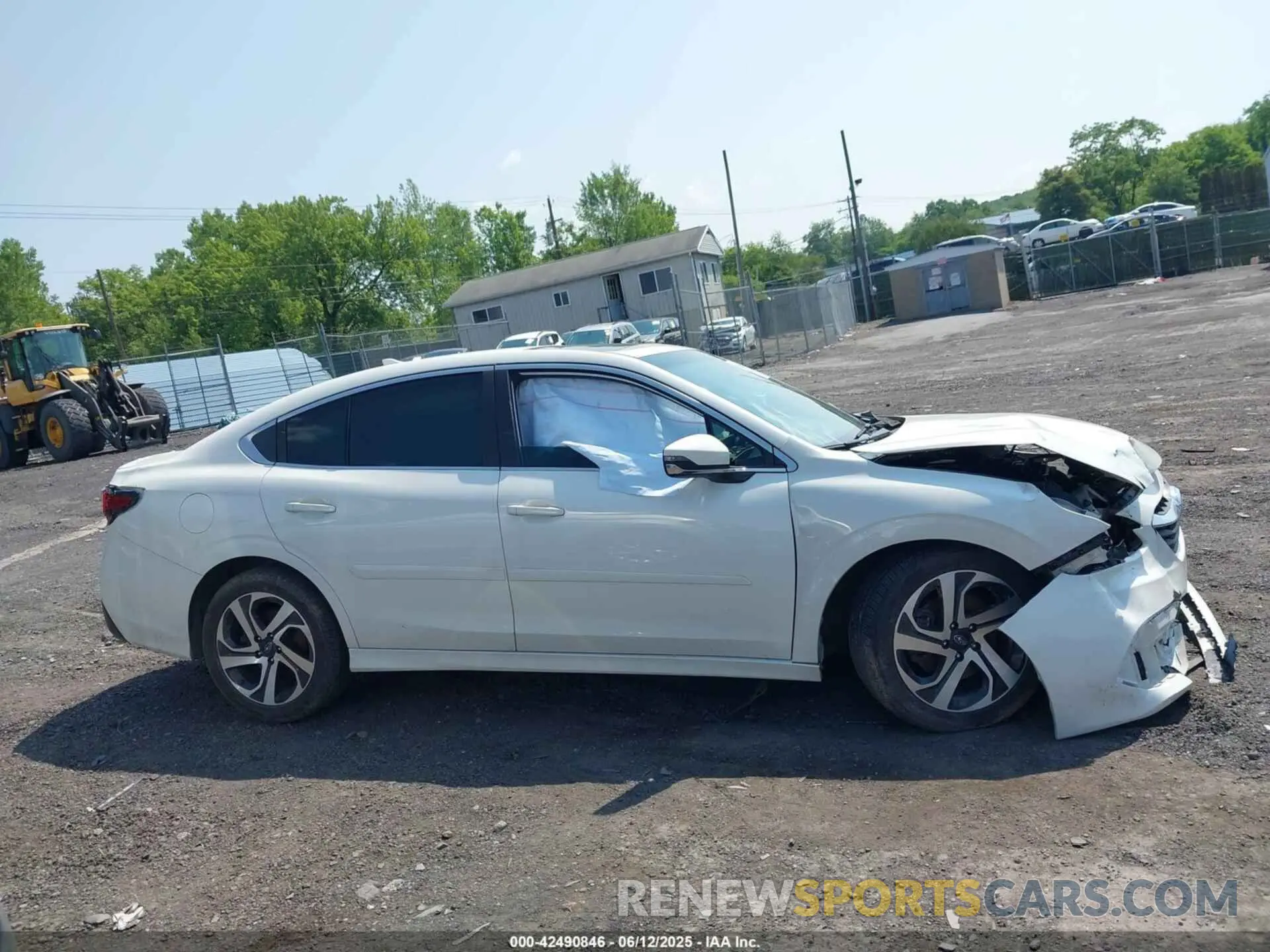 13 Photograph of a damaged car 4S3BWAN65M3018587 SUBARU LEGACY 2021