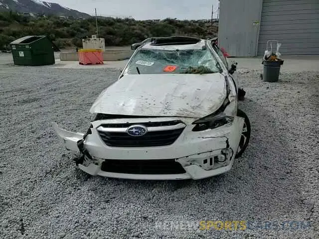 11 Photograph of a damaged car 4S3BWGP66M3004293 SUBARU LEGACY 2021