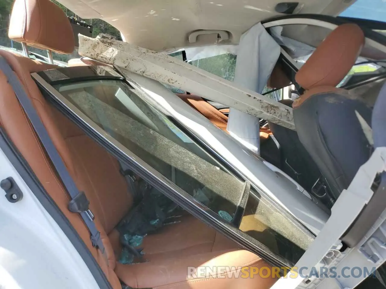 10 Photograph of a damaged car 4S3BWGP67M3005226 SUBARU LEGACY 2021