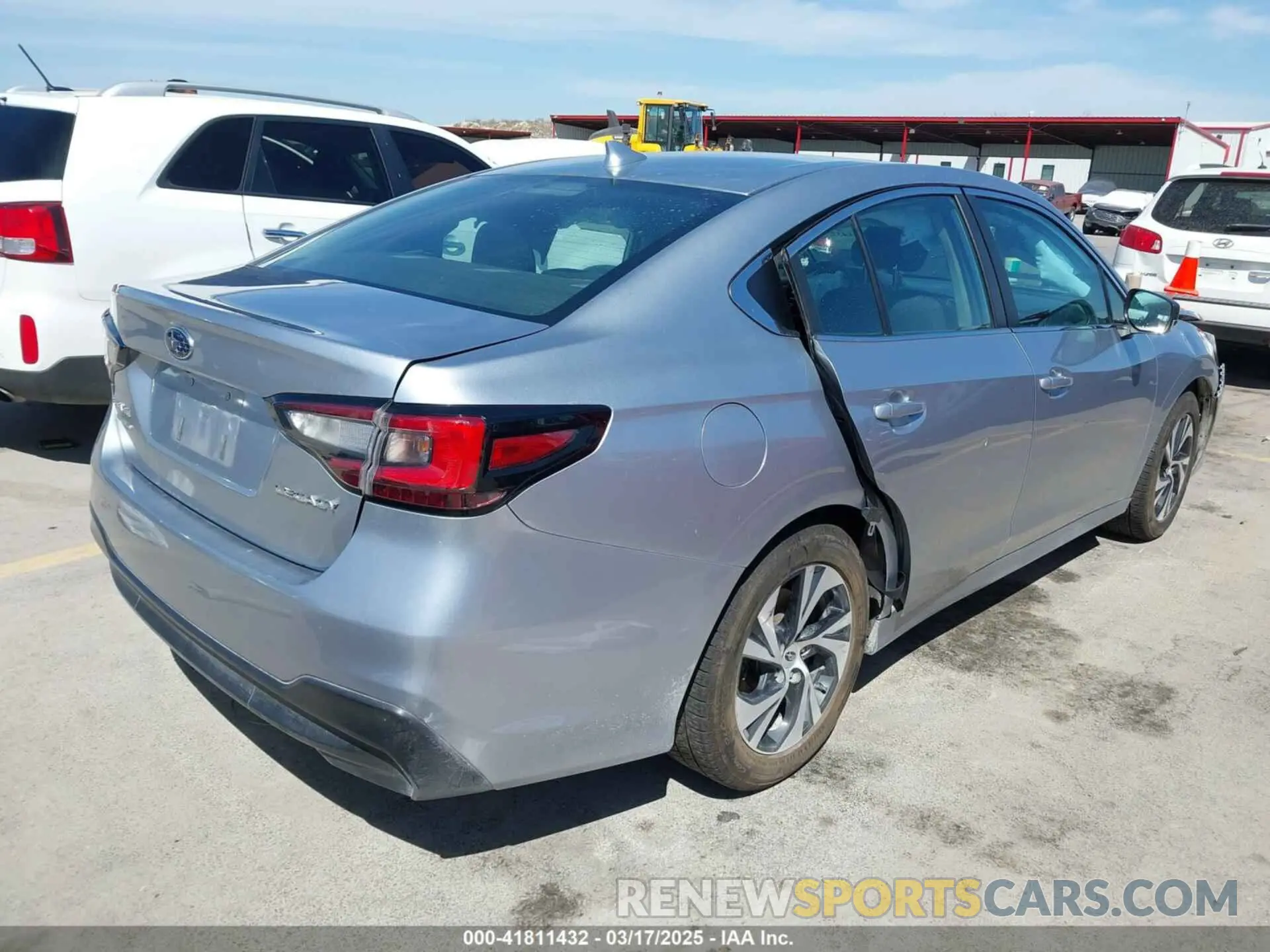 4 Photograph of a damaged car 4S3BWAB66N3010763 SUBARU LEGACY 2022